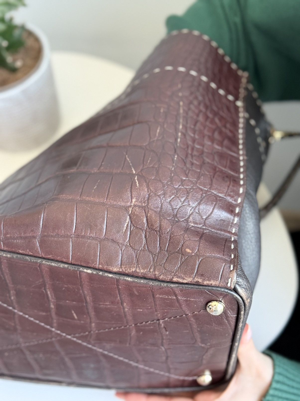 Fendi Fendi Roma Croc Style Leather Hobo Bag Deep Burgundy Black Size ONE SIZE - 16 Thumbnail