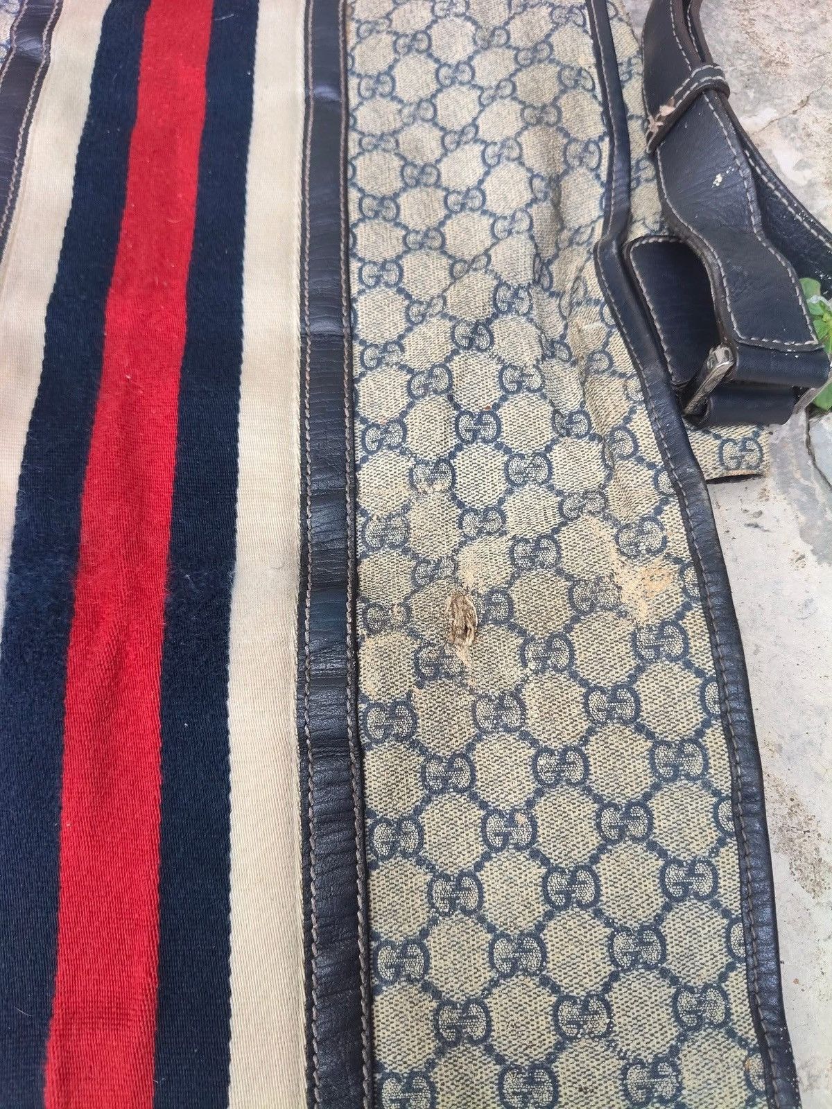 Gucci Authentic GUCCI Large Flap Messenger Bag Beige Navy Blue Size ONE SIZE - 9 Thumbnail