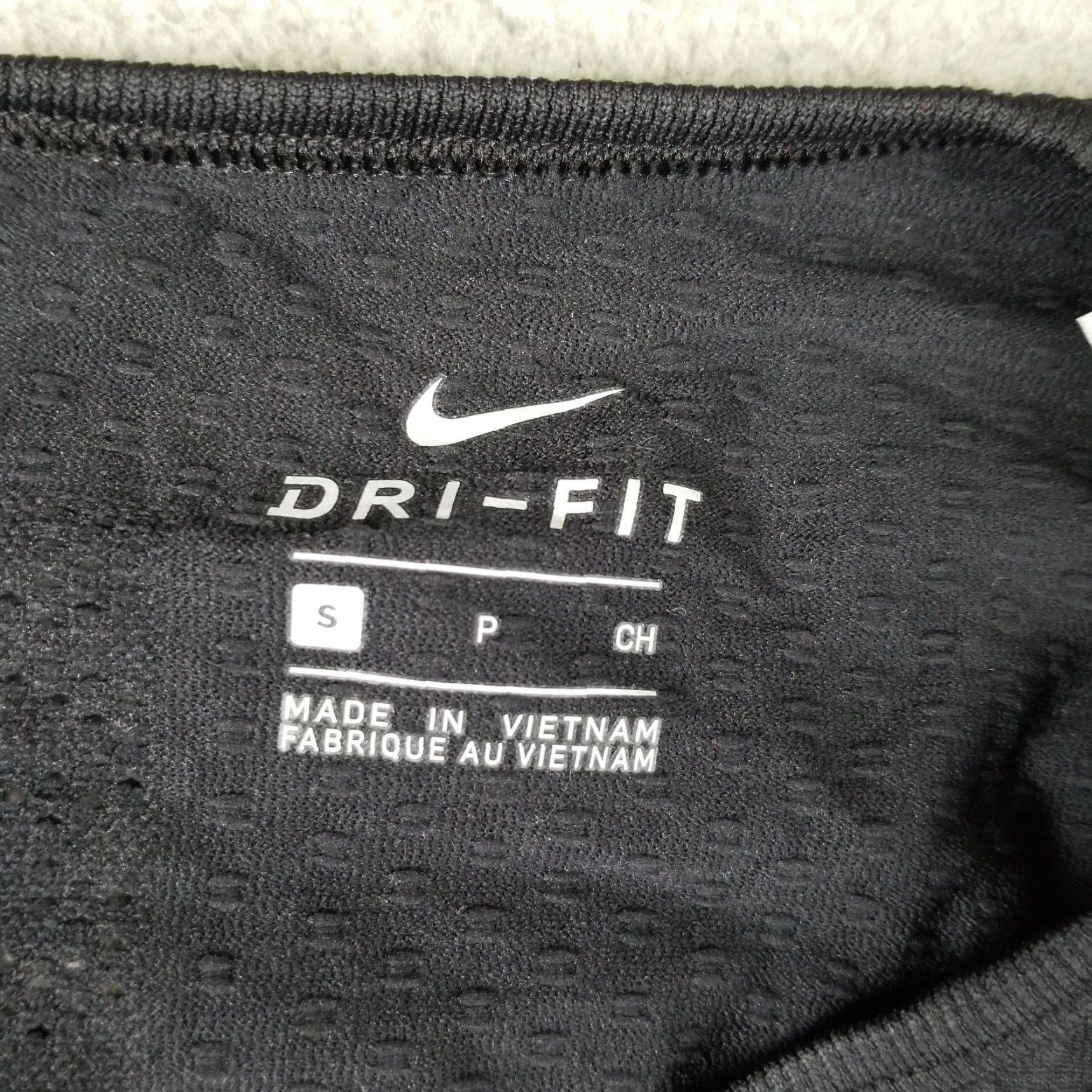 Nike VINTAGE Nike T-Shirt Long Sleeve Crew Neck Athletic Women Small Black 70s Gym BV3918 Size S / US 4 / IT 40 - 2 Thumbnail