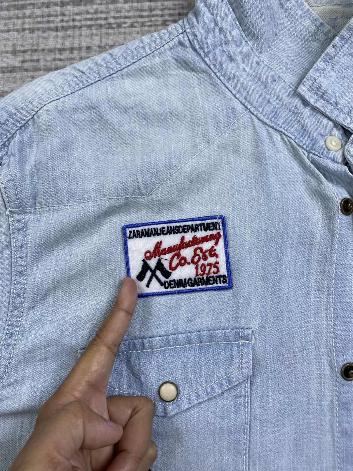 Vintage × Zara Vintage The Zara Man Soft Blue Slim Fit Denim Shirt Size US M / EU 48-50 / 2 - 8 Thumbnail