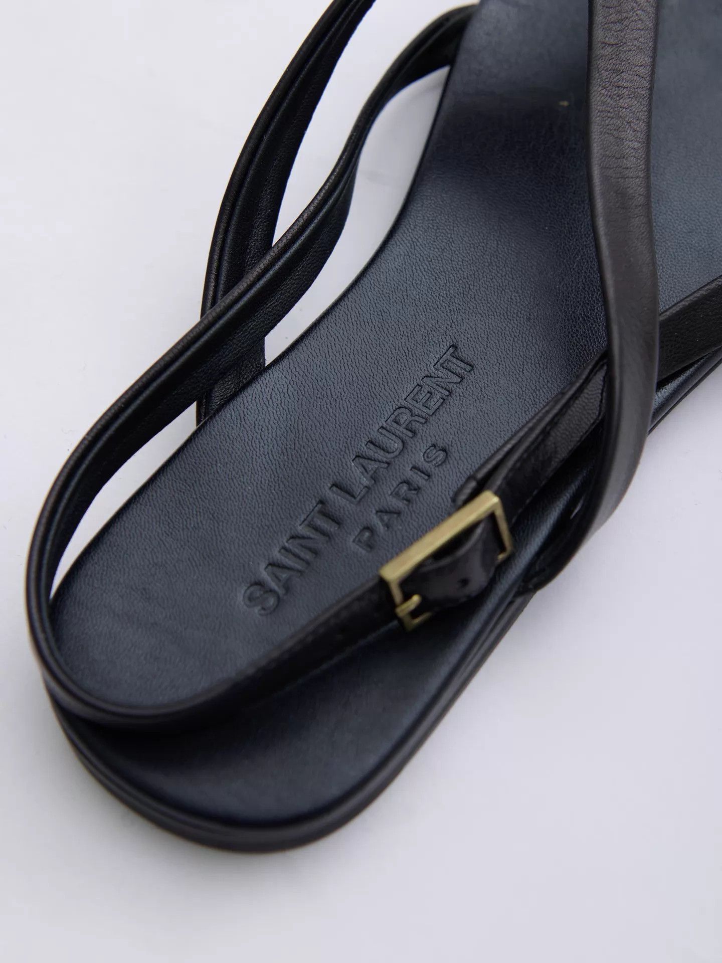 Saint Laurent Paris SLP black leather thong sandal EUR 37 pre-owned Size US 6.5 / IT 36.5 - 5 Thumbnail