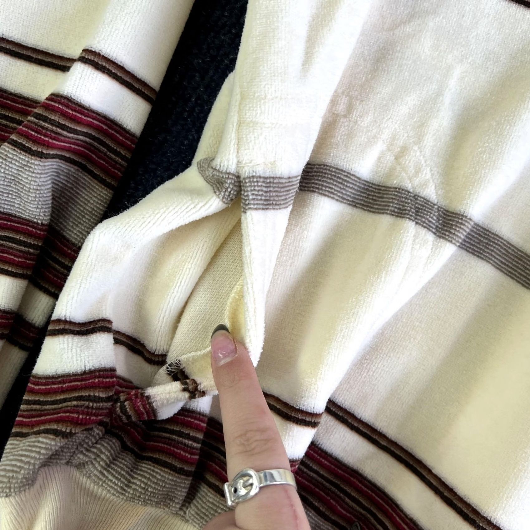 Vintage Vintage Chemise by Kennington Sweater Mens Small Cream Stripe V Neck Retro 70s Size US S / EU 44-46 / 1 - 3 Thumbnail