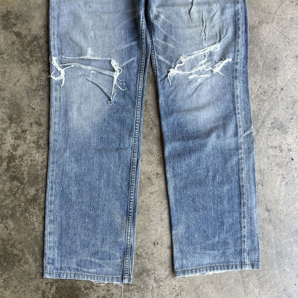 Levi's Vintage Clothing 🔥Vintage Levis 502 Stoned Washed Ripped Distress Denim Jeans Size US 32 / EU 48 - 3 Thumbnail