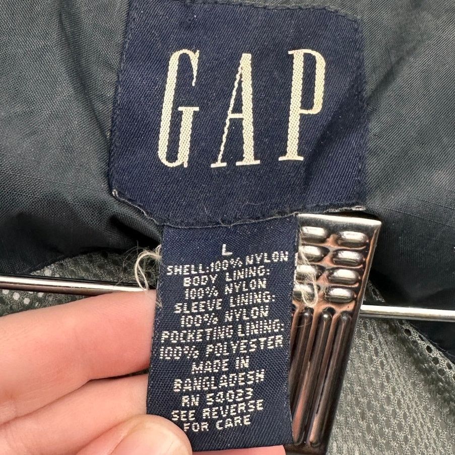 Gap VTG GAP Nylon Hooded Windbreaker Jacket Mens Large Ripstop Size US L / EU 52-54 / 3 - 12 Thumbnail