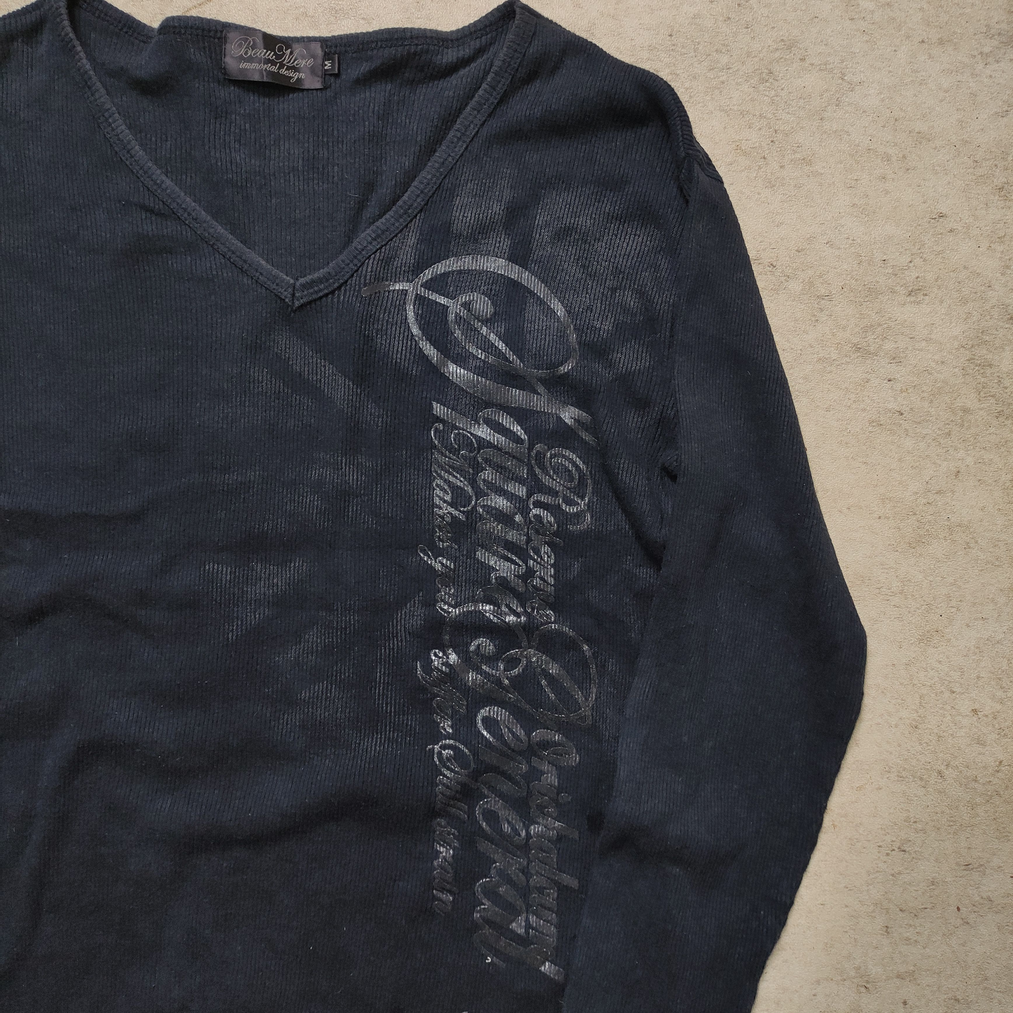 If Six Was Nine × Le Grande Bleu (L.G.B.) × Tornado Mart BeauMere Long Sleeve Poem V neck Size US M / EU 48-50 / 2 - 3 Thumbnail