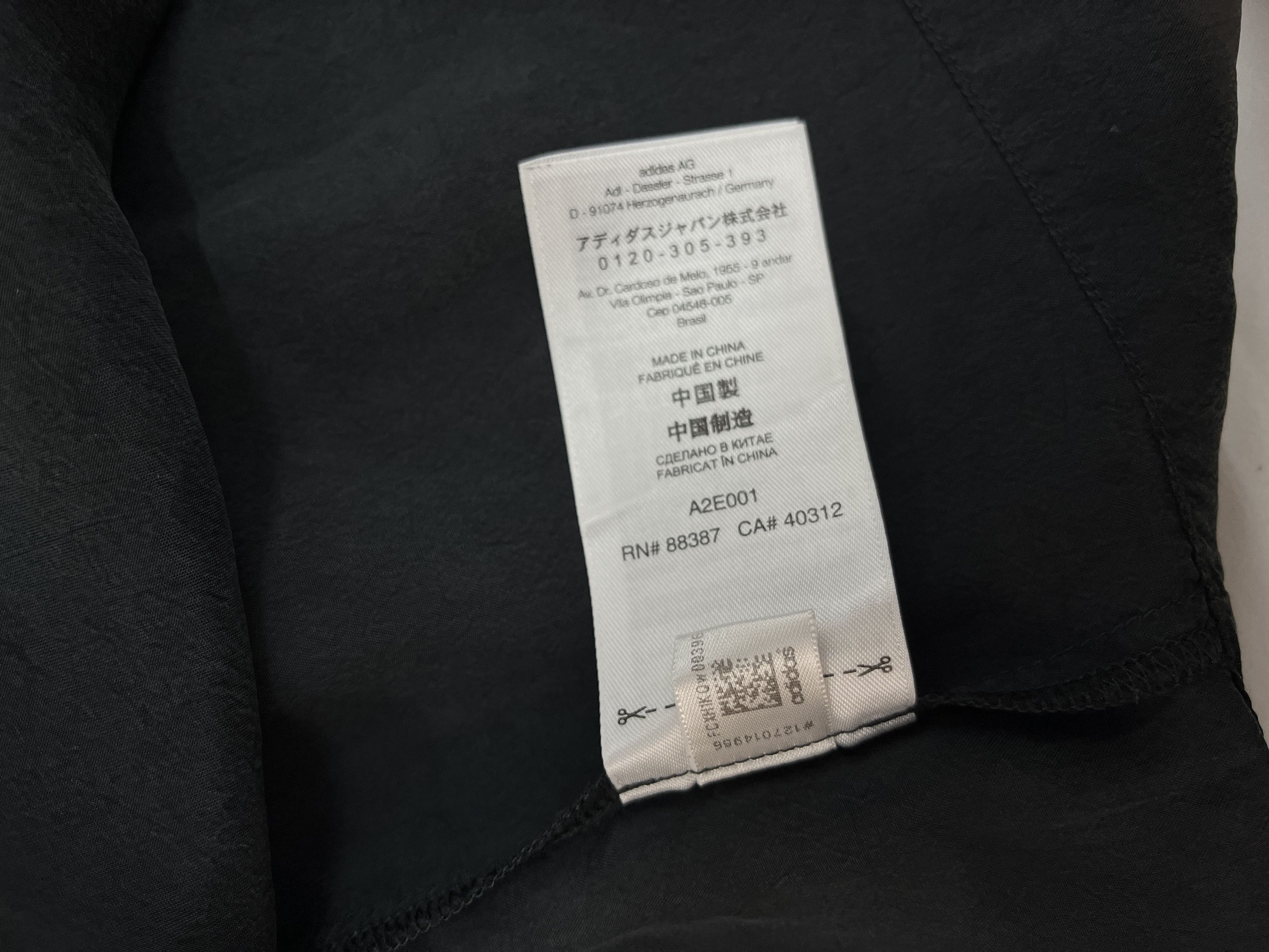 Y-3 Y-3 Logo Print T-Shirt With Zipper Size US L / EU 52-54 / 3 - 7 Thumbnail