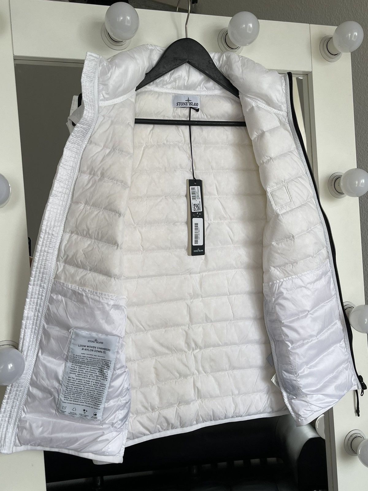 Stone Island Stone Island patch program white vest Size US M / EU 48-50 / 2 - 6 Thumbnail