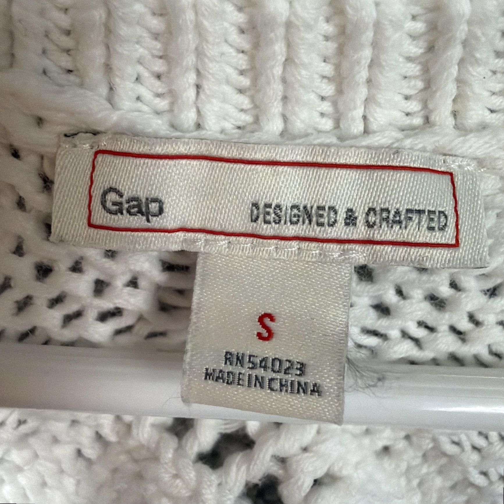 Gap VINTAGE Gap Cardigan Sweater Womens Small White Cable Knit Old Money Coastal Coquette Size S / US 4 / IT 40 - 7 Thumbnail