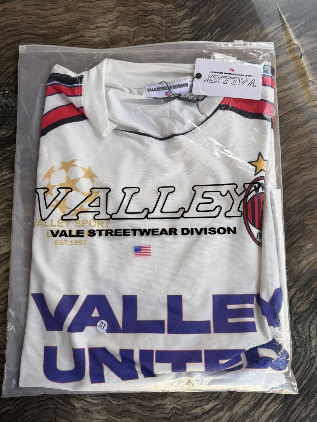 Vale Vale Forever United Football Jersey Size XXL NWT Size US XXL / EU 58 / 5 - 7 Thumbnail