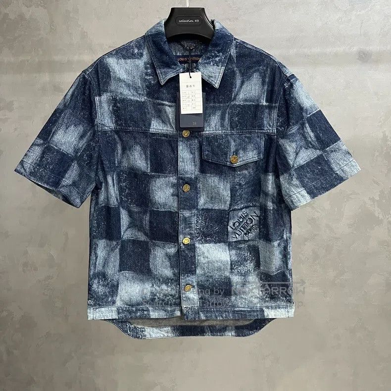 Louis Vuitton Louis Vuitton Blue Check Denim Classic Short Sleeve Shirt Size US S / EU 44-46 / 1 - 1 Thumbnail