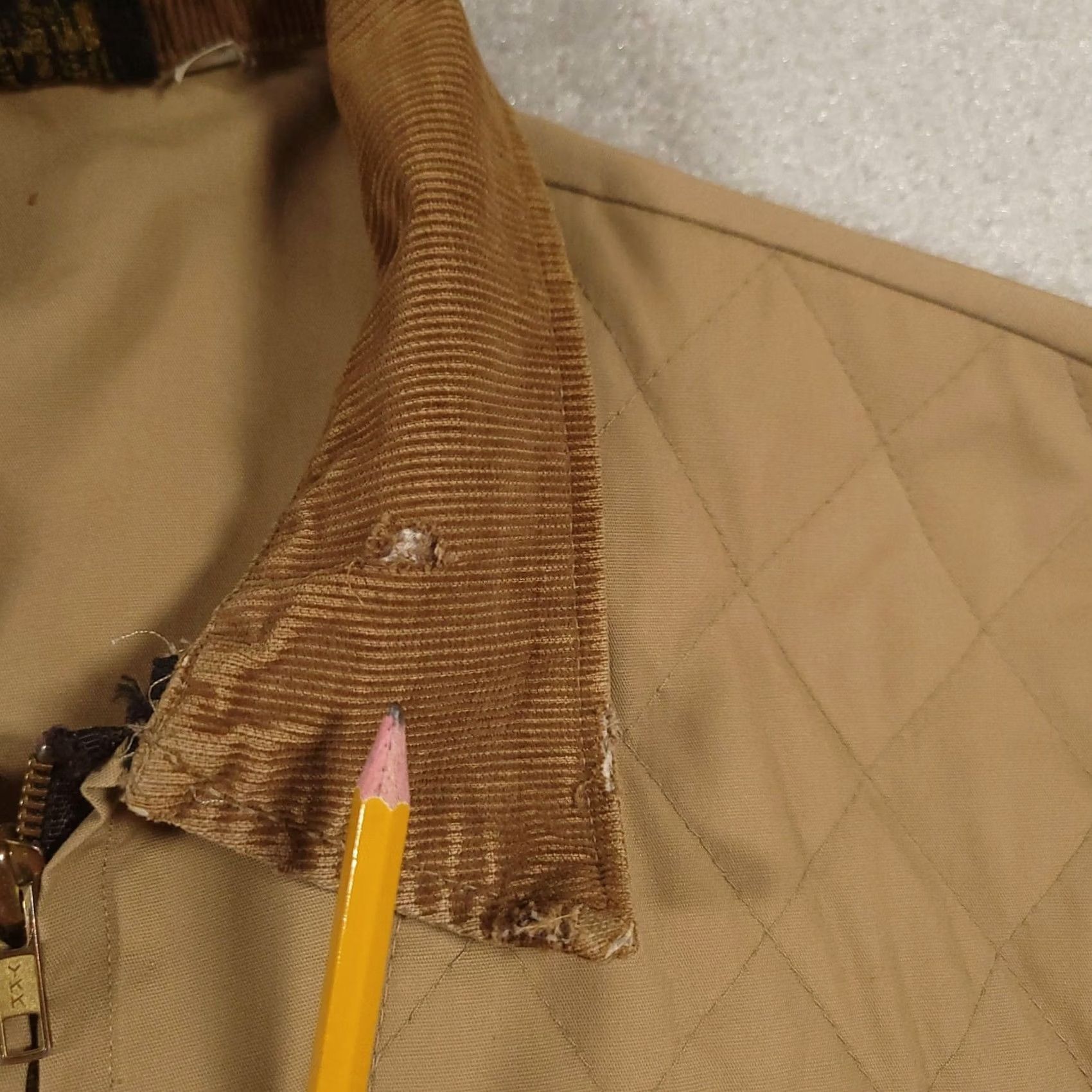 Olive VINTAGE Charles Mly Jacket Mens Medium Tan Olive Field Hunting Quilted Corduroy Collar Size US M / EU 48-50 / 2 - 3 Thumbnail