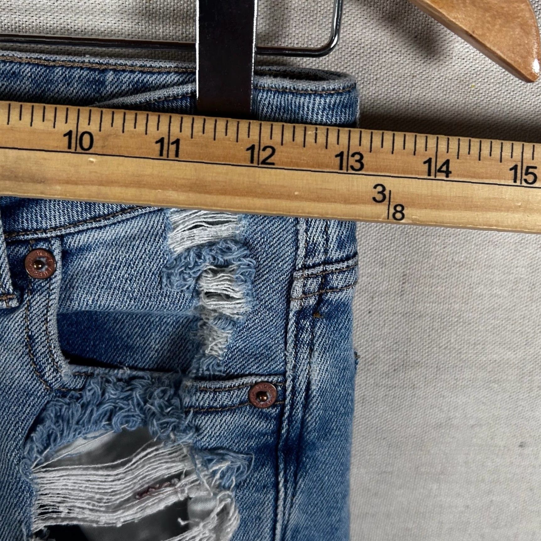 American Eagle Outfitters VINTAGE? No. American Eagle Jeans, Size 27, Blue, Regular, Distressed, Stretch, 5-Pocket, Button Zip, Mid Rise, Skinny, Denim, Women, 2 Tall? Size 27" / US 4 / IT 40 - 5 Thumbnail