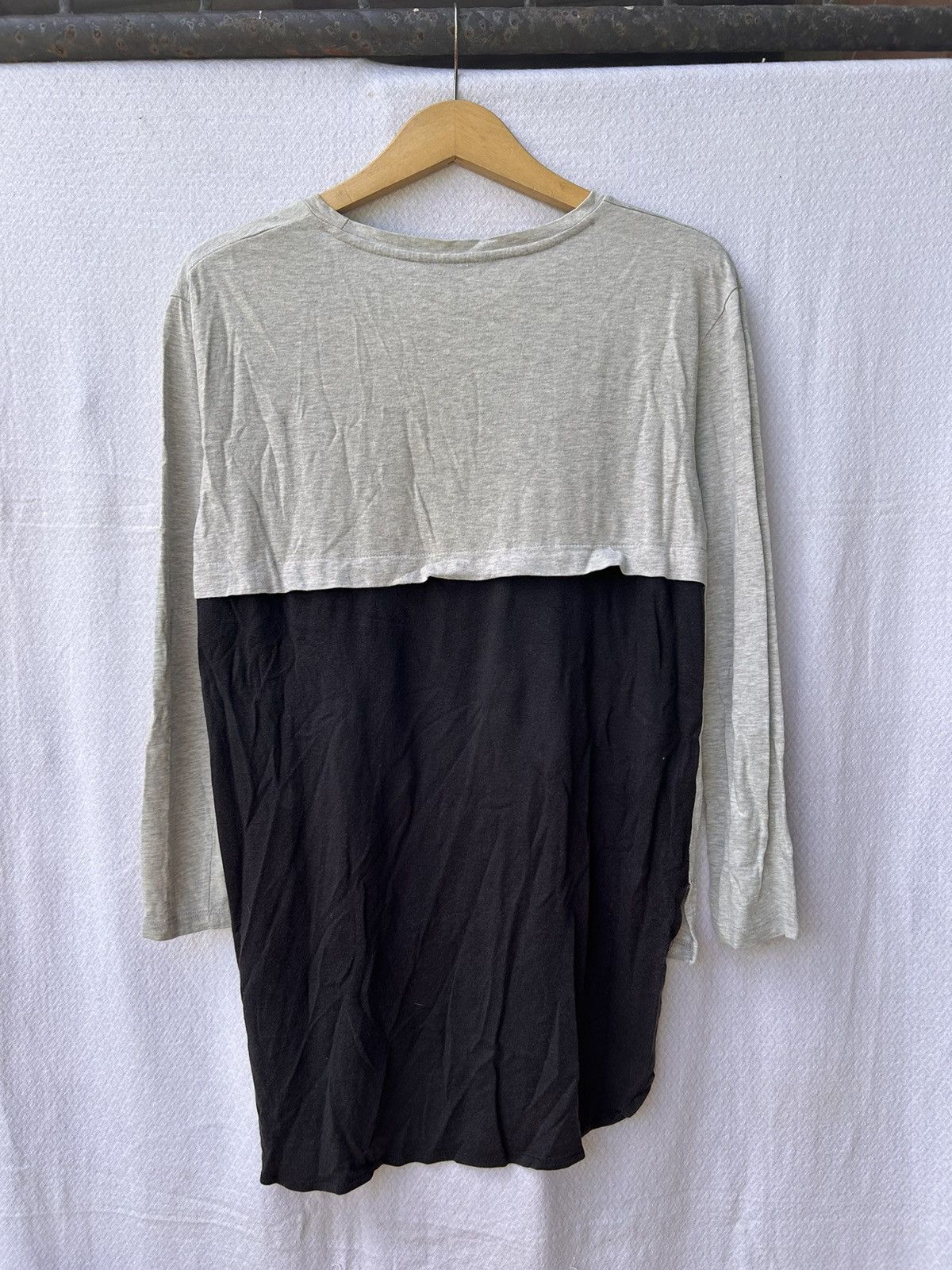 20471120 × Beauty Beast × Japanese Brand Plastic island tribal archive longsleeve Size US M / EU 48-50 / 2 - 2 Thumbnail
