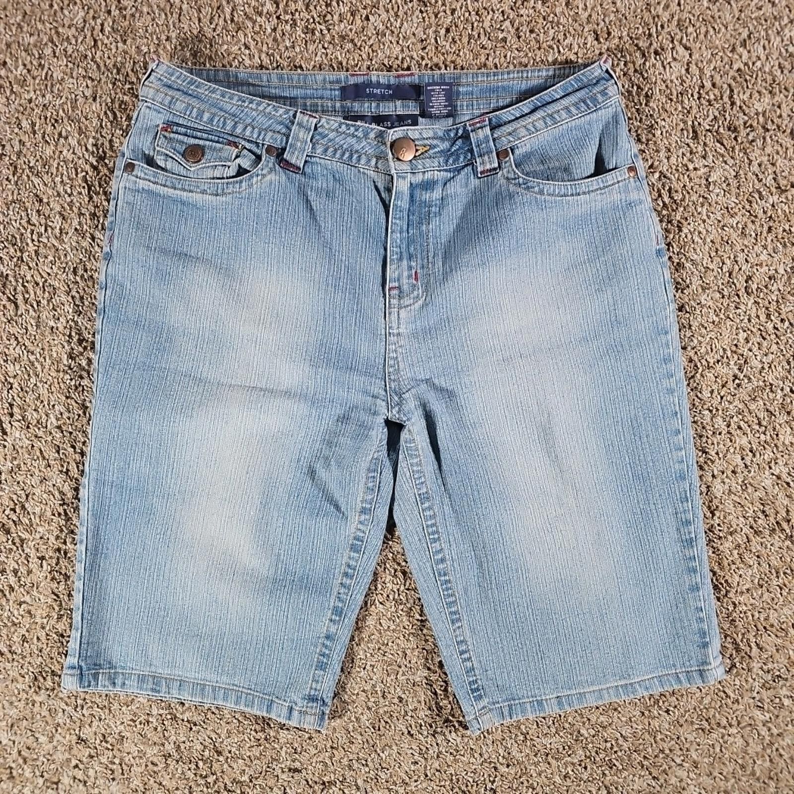 Bill Blass Bill Blass Stretch Jeans Sz 8 Shorts Size 30" / US 8 / IT 44 - 1 Thumbnail