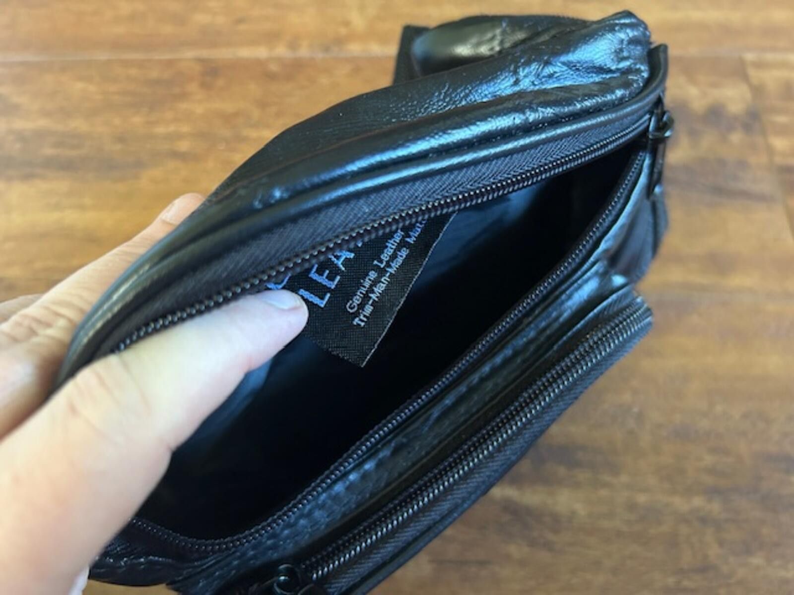 Genetic Manipulation Shinichiro Kuriya Black Genuine Leather Small Crossbody Bag Size ONE SIZE - 5 Thumbnail