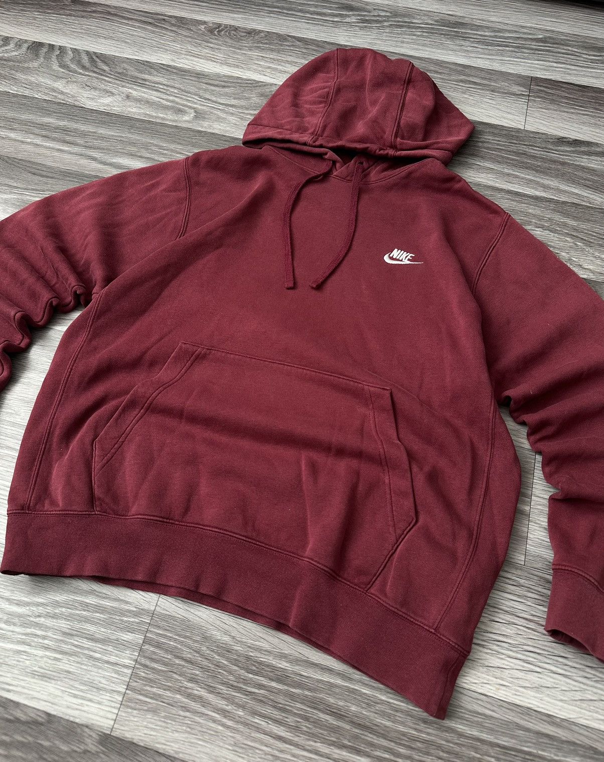 Nike Nike Rare Basic Hoodie size M hype y2k streetwear boxfit Size US M / EU 48-50 / 2 - 2 Thumbnail