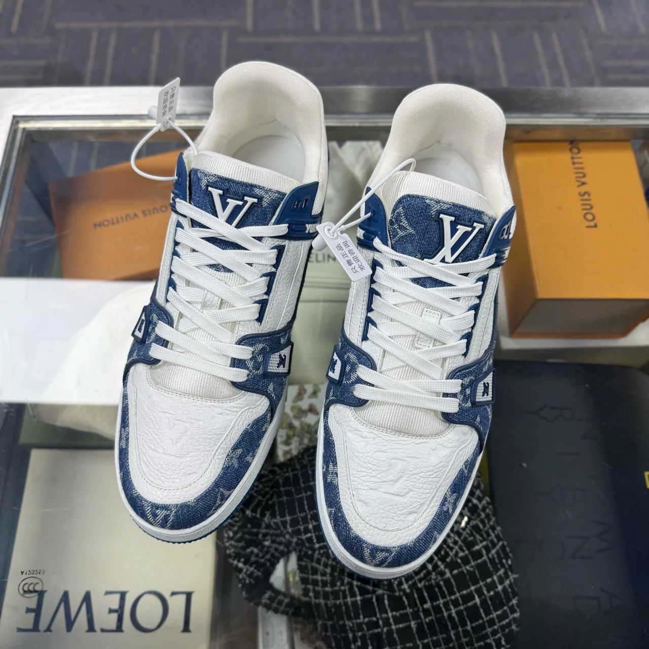 Louis Vuitton louis vuitton lv trainer blue and white sneakers Size US 10 / EU 43 - 1 Thumbnail