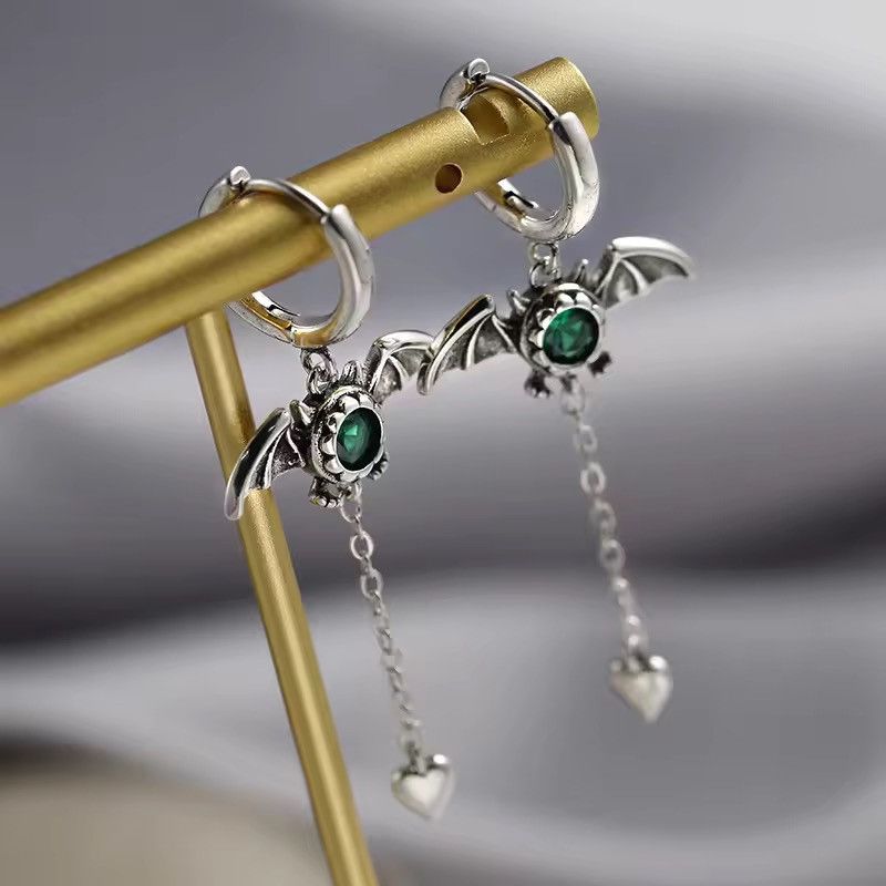 Jewelry Elegant Devil Bat Ladies Tassels Stud Earrings Size ONE SIZE - 5 Thumbnail