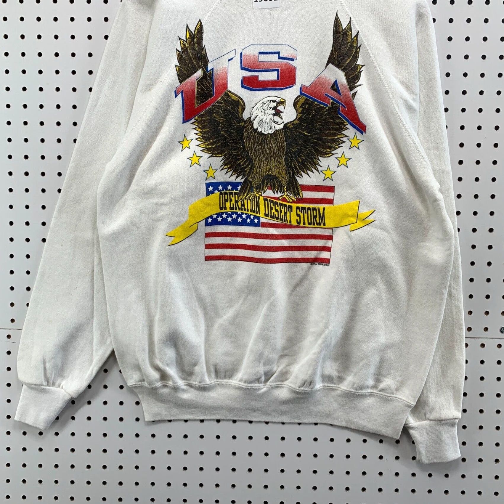 Vintage Vintage 90s Desert Storm Crewneck Sweatshirt Men's Large White Army USA Fleece Pullover Long Sleeve Size US L / EU 52-54 / 3 - 5 Thumbnail