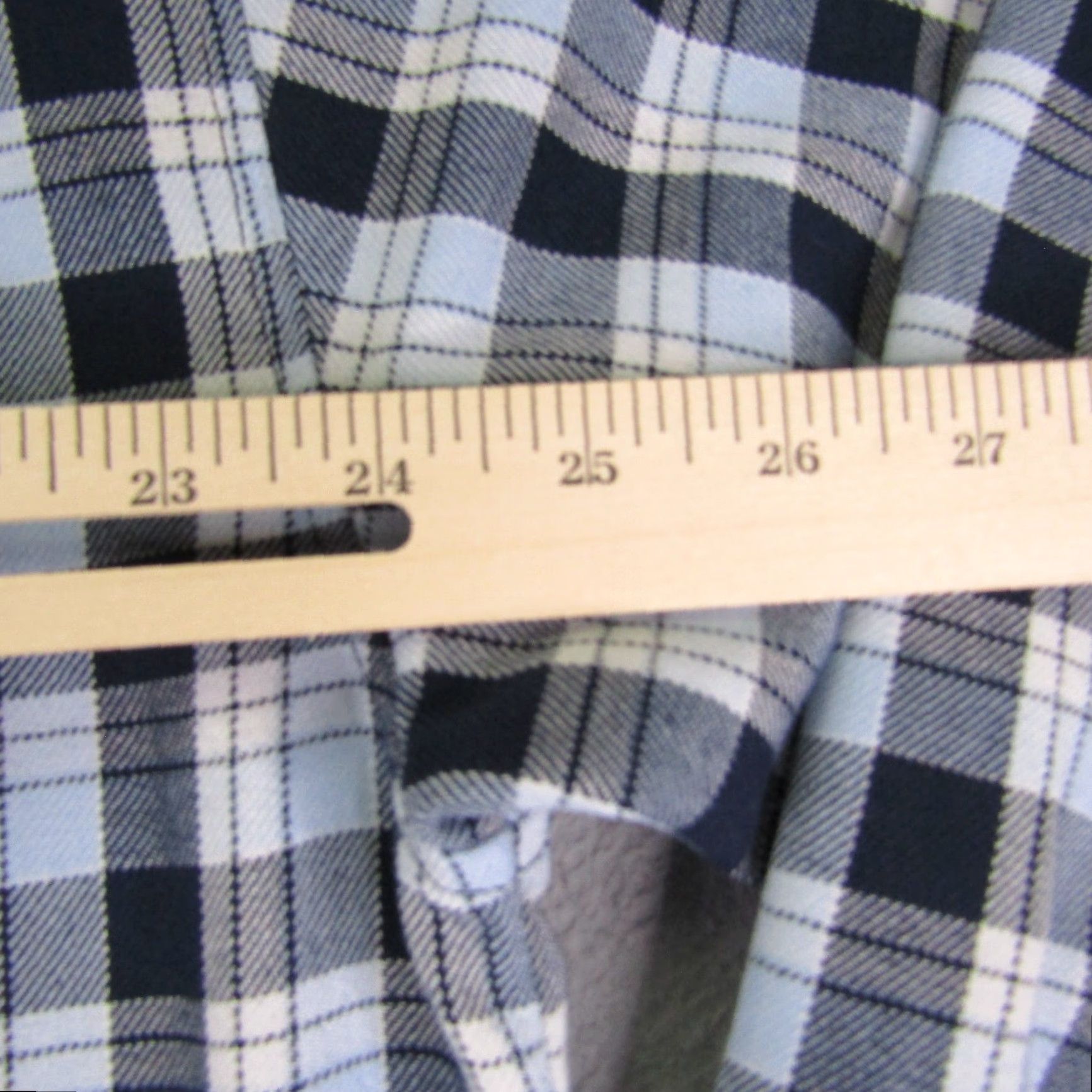 Southpole VINTAGE Southpole Shirt Mens XL Blue Plaid Flannel Button-Up 90s Y2K Classic Hip Hop Outdoor Easy Care Pockets Mens Size US XL / EU 56 / 4 - 7 Thumbnail