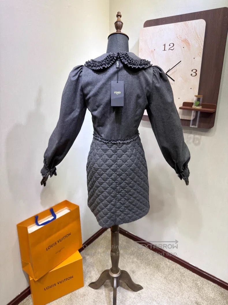 Fendi Fendi Ruffled woolen dress Size XS / US 0-2 / IT 36-38 - 4 Thumbnail