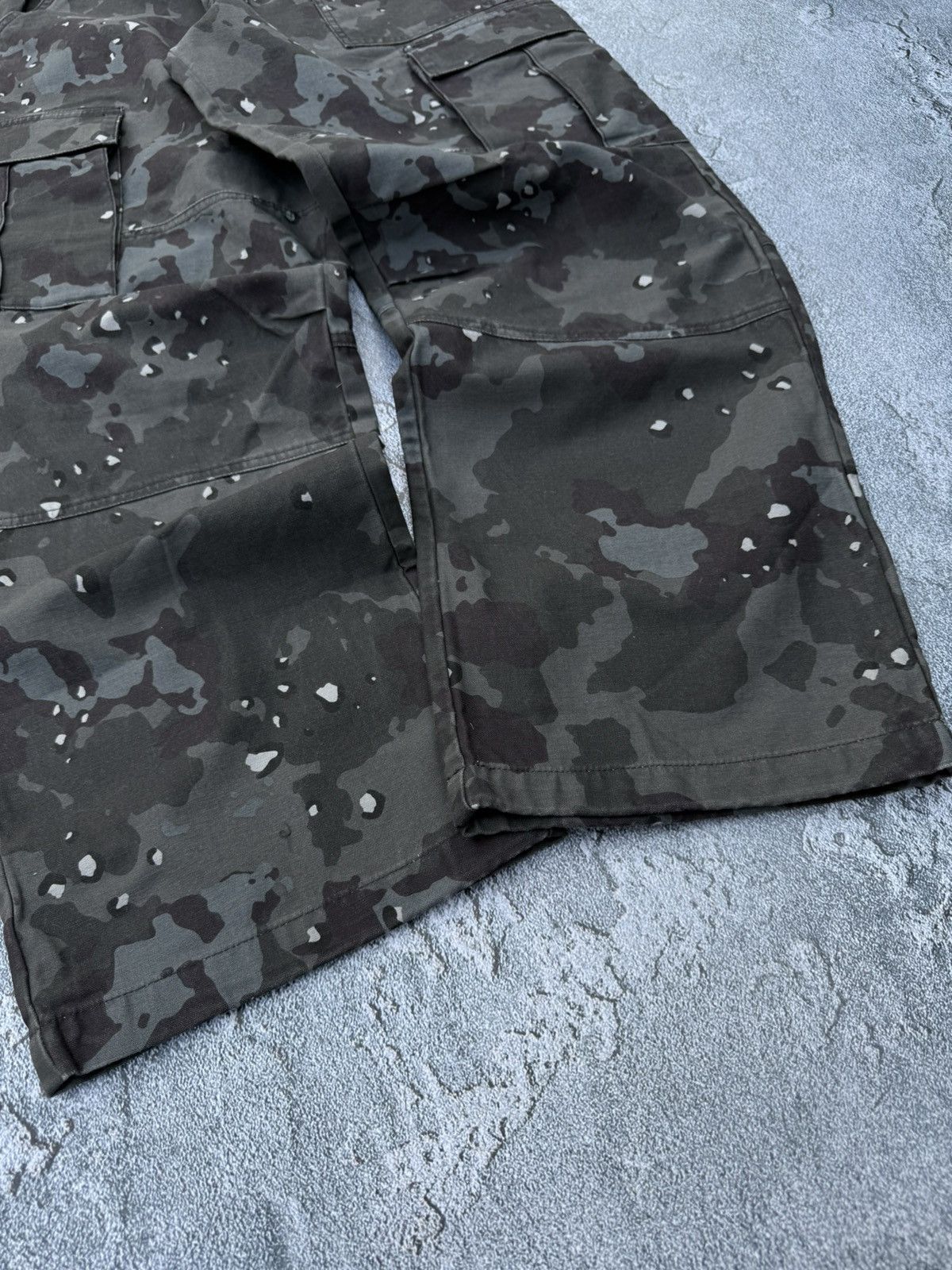 Kith NWT Kith Jaden Midnight Cookie Camo Logo Wide Aviator Pants Size US 30 / EU 46 - 3 Thumbnail