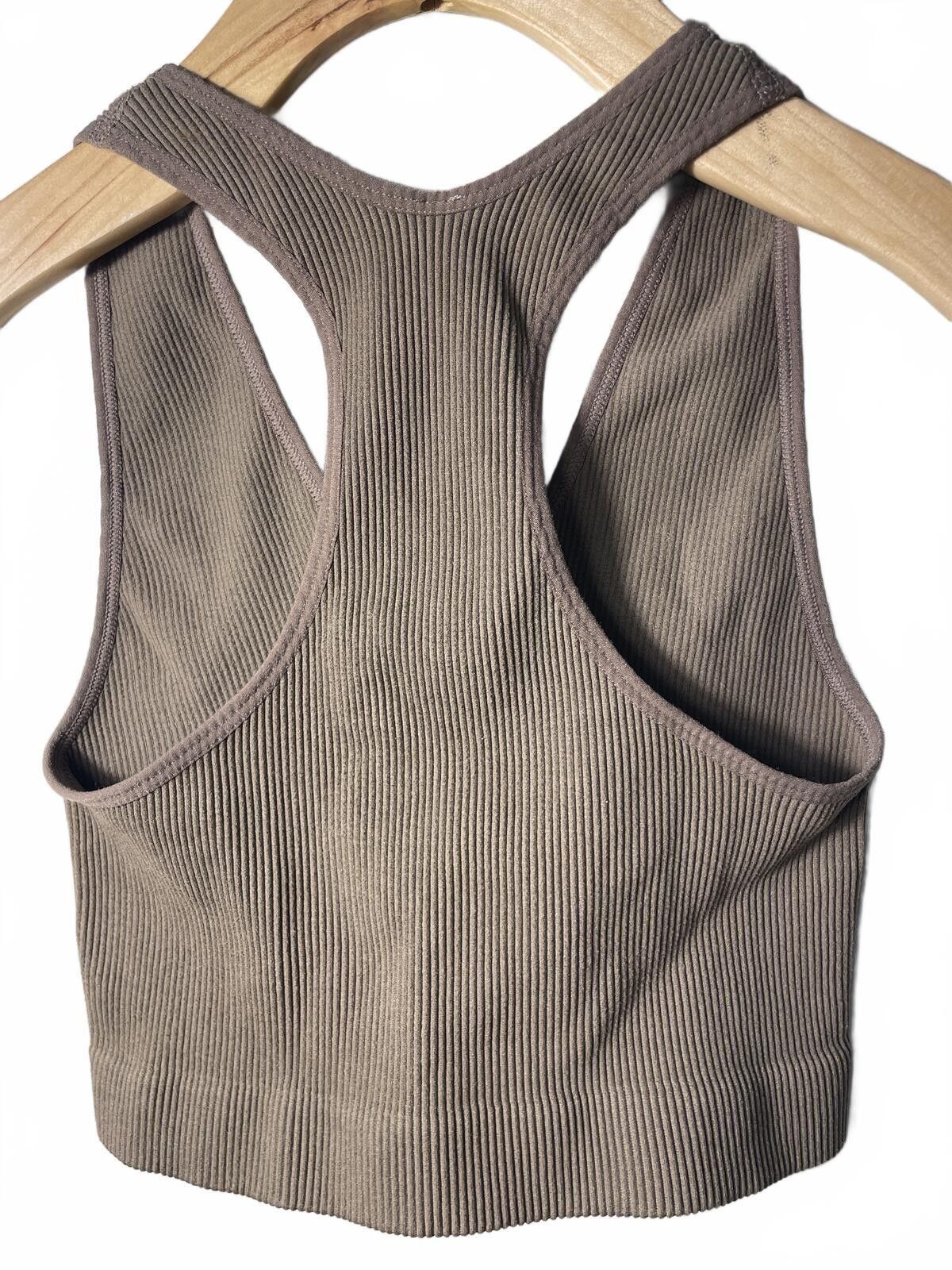 Other Zenana Ribbed V Neck Crop Top Women's S/M Brown Basic EUC Size M / US 6-8 / IT 42-44 - 3 Thumbnail