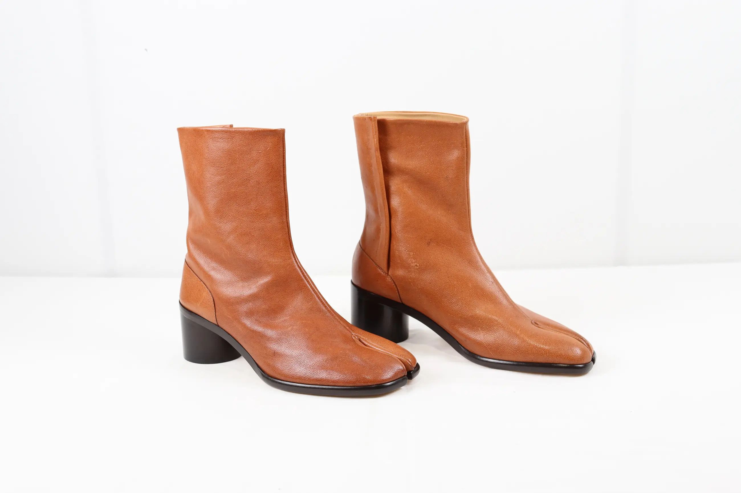 Maison Margiela o1rshd High Tabi Boots in Caramel Size US 12 / EU 45 - 1 Thumbnail