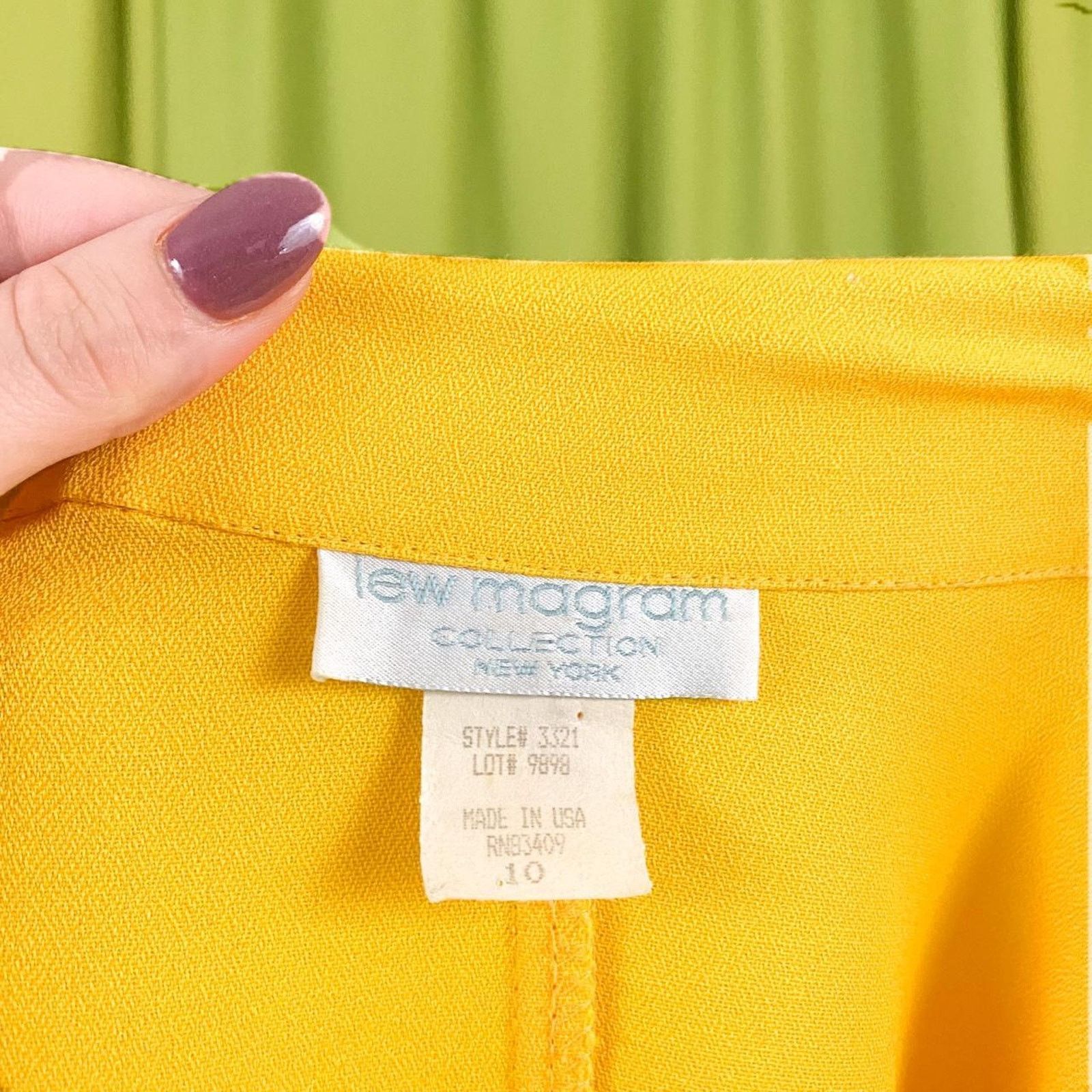 Vintage 80s Vintage Bright Yellow 2 Piece Asymmetrical Skirt Suit Size 28" / US 6 / IT 42 - 5 Thumbnail
