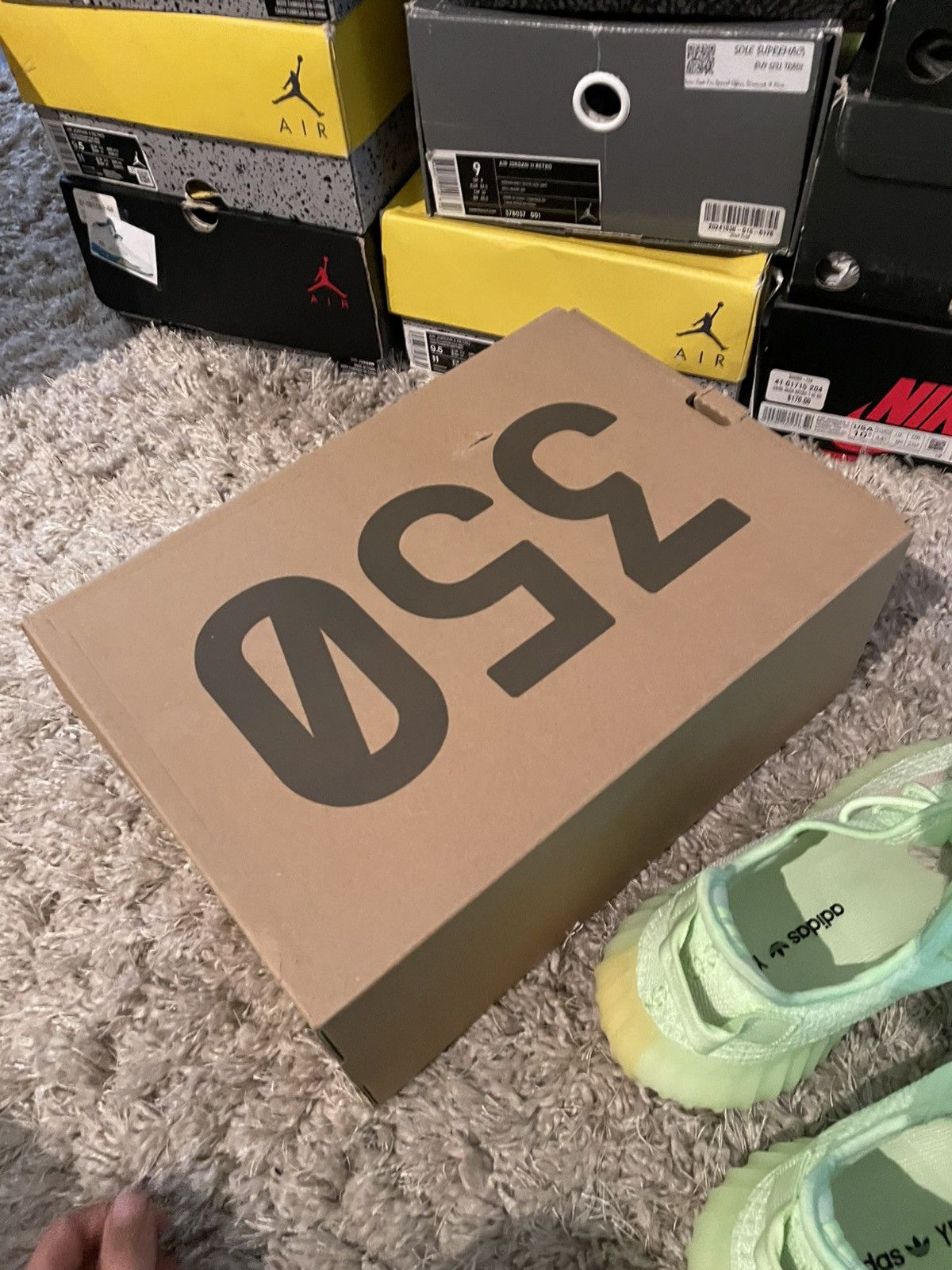 Yeezy Yeezy 350 Glow Size US 10 / EU 43 - 13 Thumbnail
