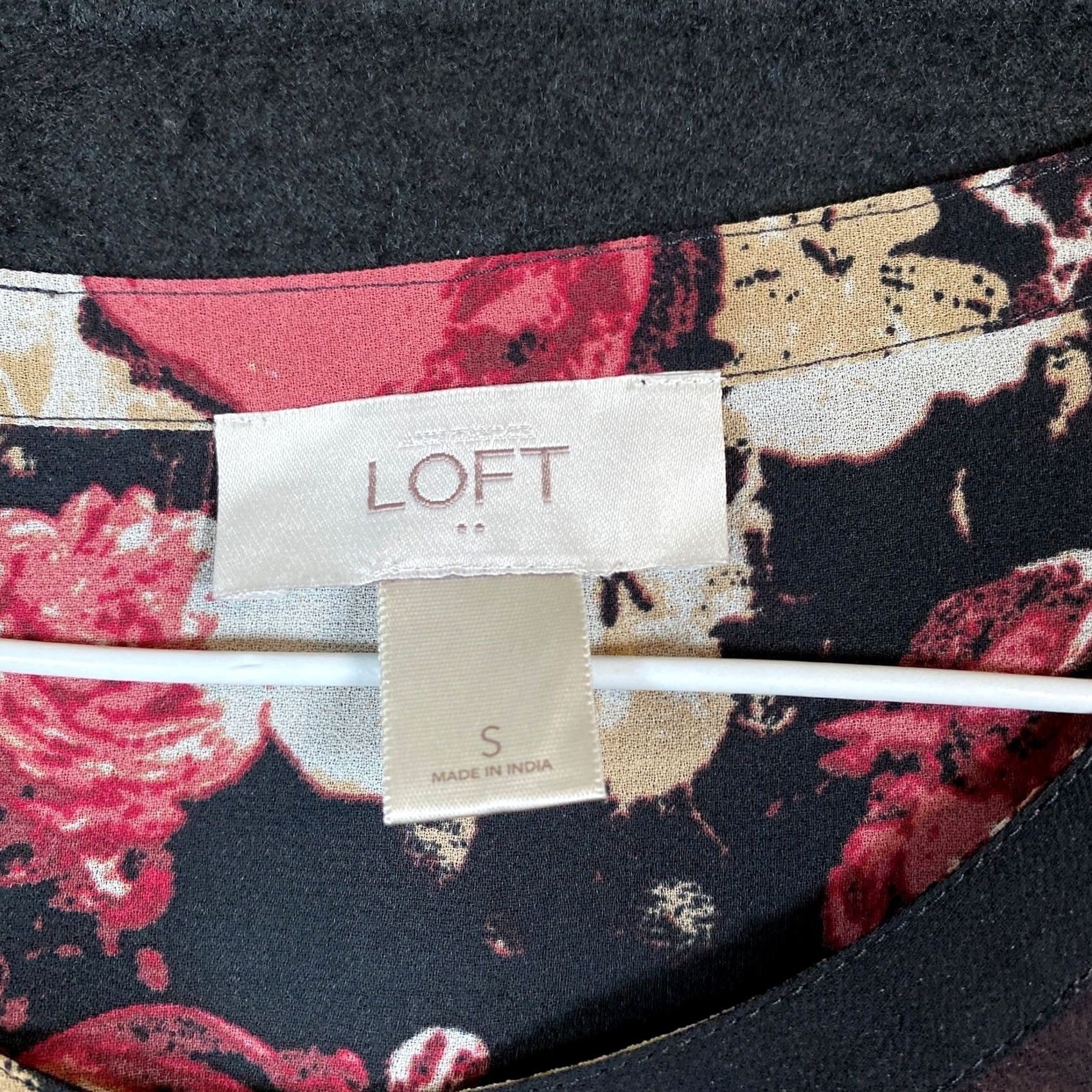 Loft LOFT Blouse Black Floral Casual Sheer Round Neck Long Sleeve Bell Sleeve S Women Size S / US 4 / IT 40 - 6 Thumbnail
