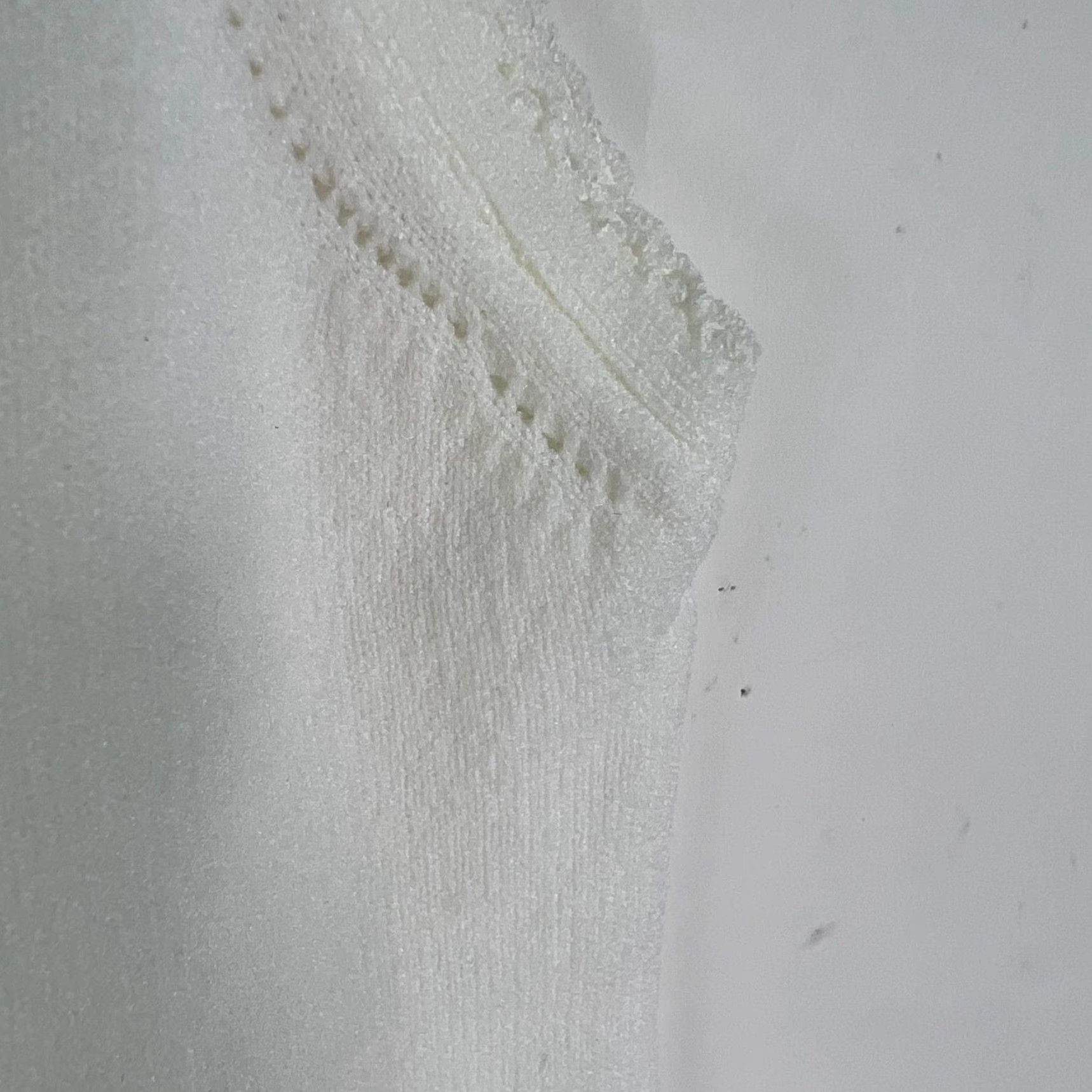 Vintage VINTAGE Designer White Sleeveless Knit Top M Women Zip Contrast Trim Mock Angel Pattern Solid Crochet Round Neck Blouse Fashion Size M / US 6-8 / IT 42-44 - 3 Thumbnail