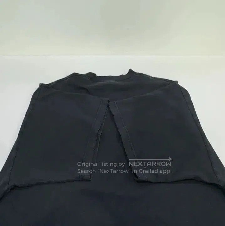 Balenciaga Balenciaga Black Be Different Graphic T. Size US S / EU 44-46 / 1 - 7 Thumbnail