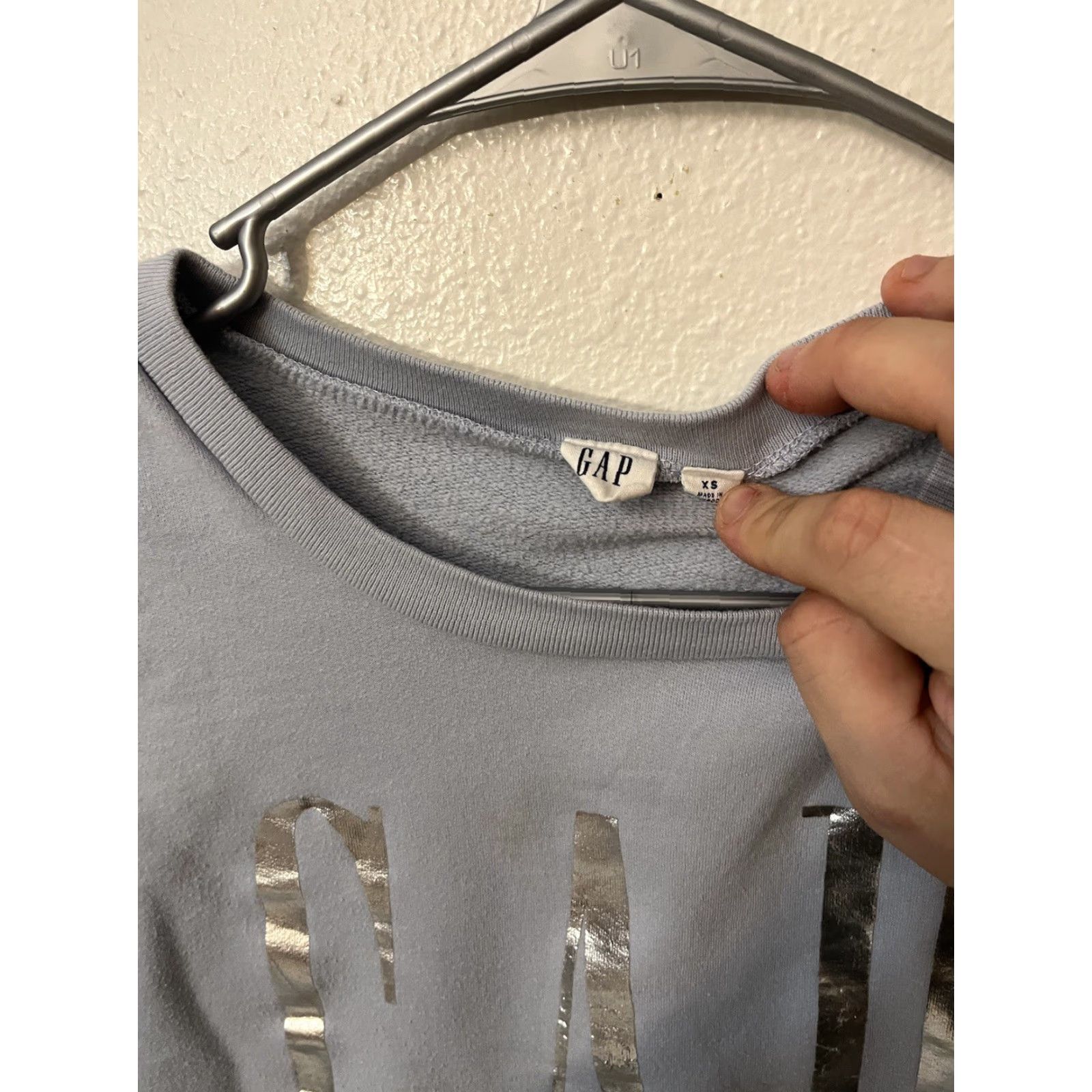Gap VINTAGE Gap Oversized Sweatshirt Shirt Women XS Light Blue Logo Pullover Activewear - Womens XS Blue Logo Sweatshirt Size XS / US 0-2 / IT 36-38 - 2 Thumbnail