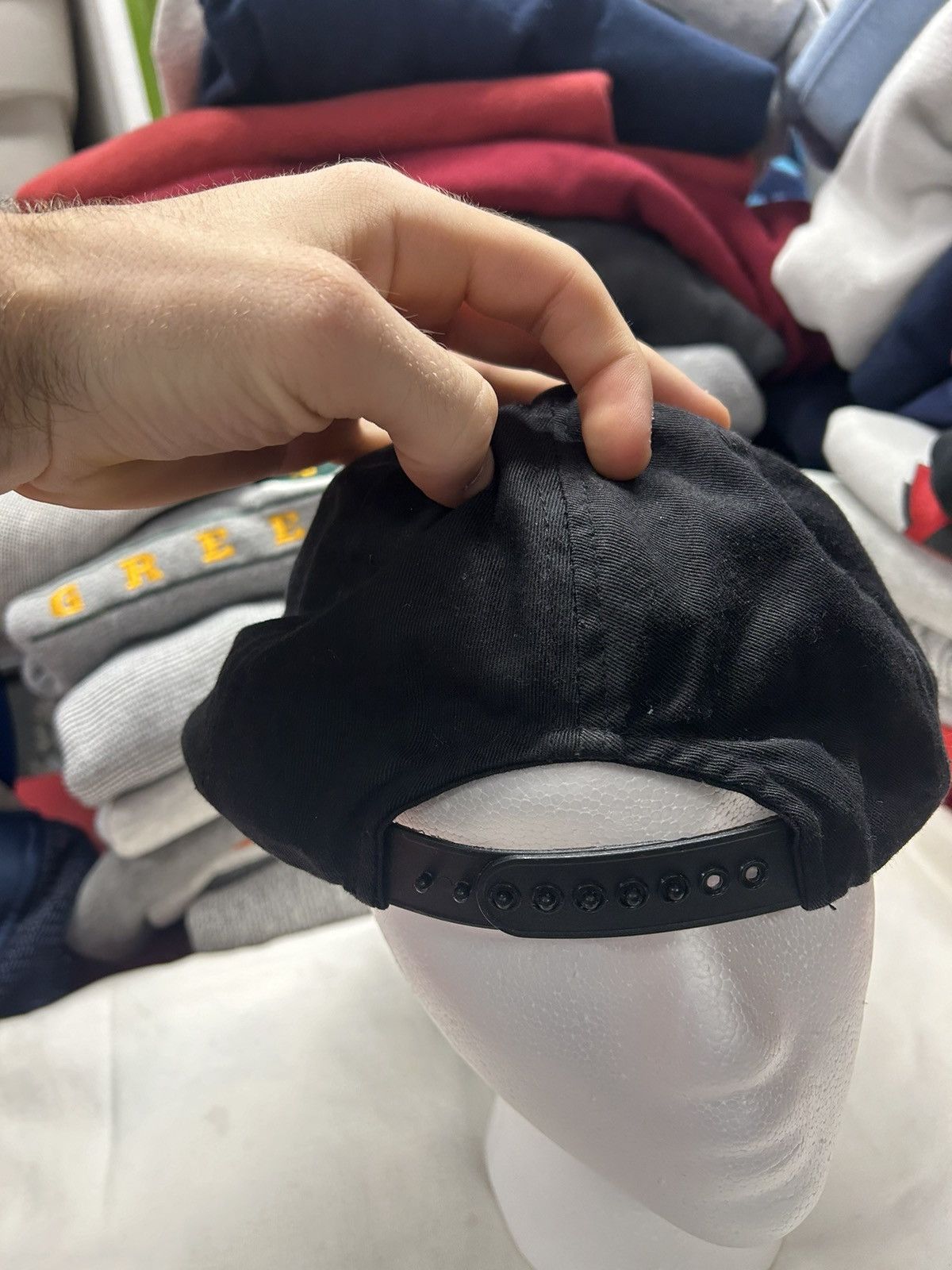 Guess × Vintage Crazy Vintage Y2K Skater Grunge Black Guess Snapback Hat Size ONE SIZE - 2 Thumbnail