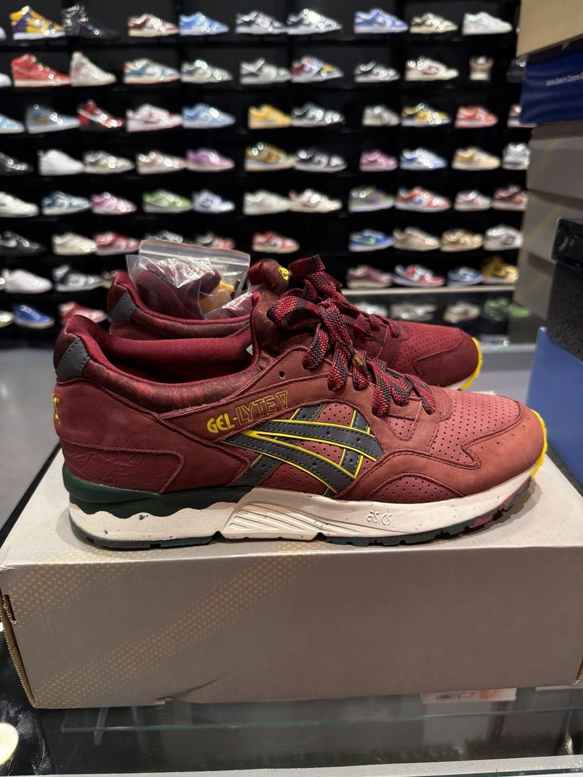 Asics 12 - ASICS GEL-Lyte V x The Good Will Out Koyo 2014 NEW RARE Size US 12 / EU 45 - 3 Thumbnail