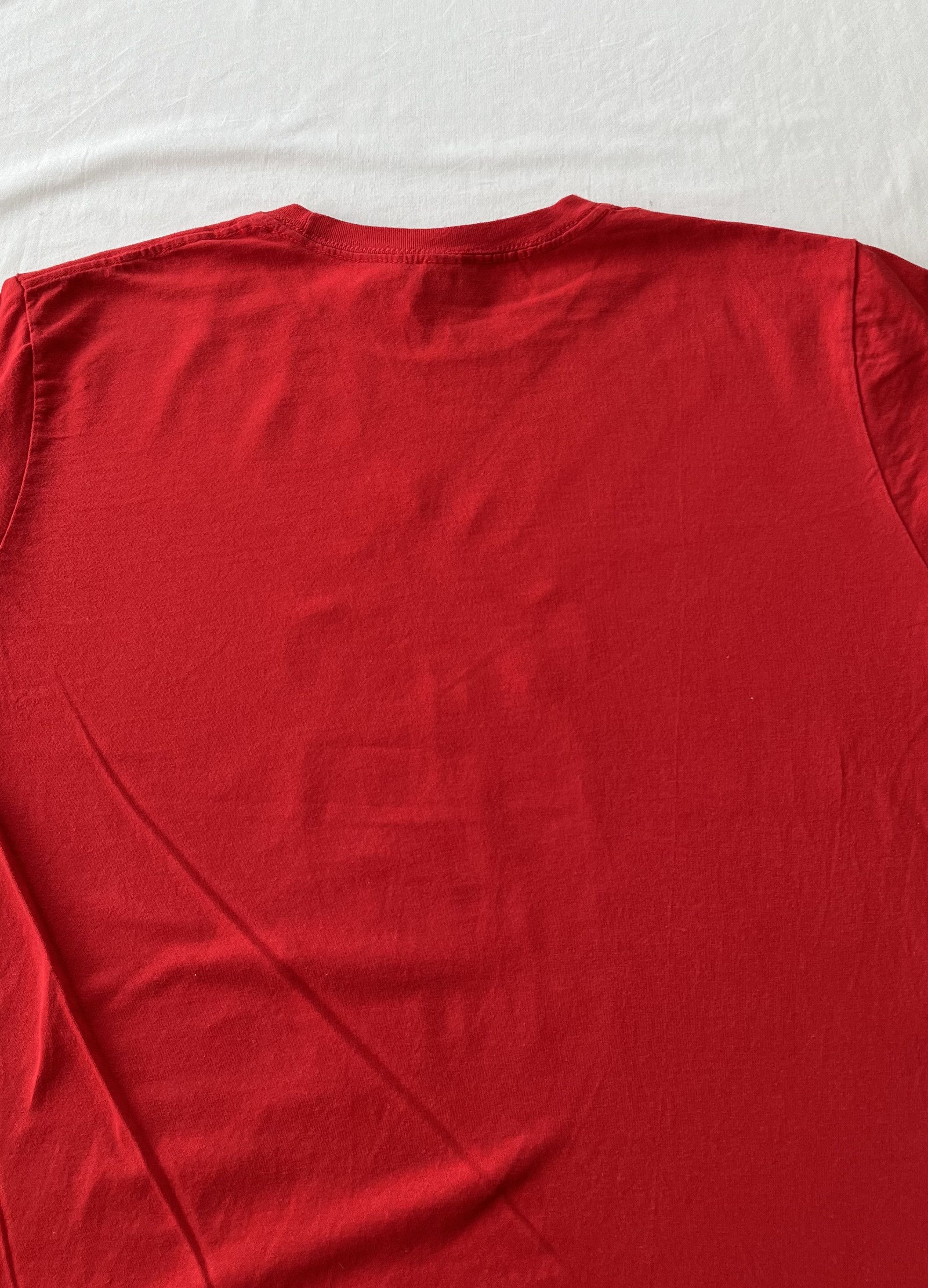 Band Tees The Cure Nottingham Forest Red T-shirt Size US L / EU 52-54 / 3 - 9 Thumbnail