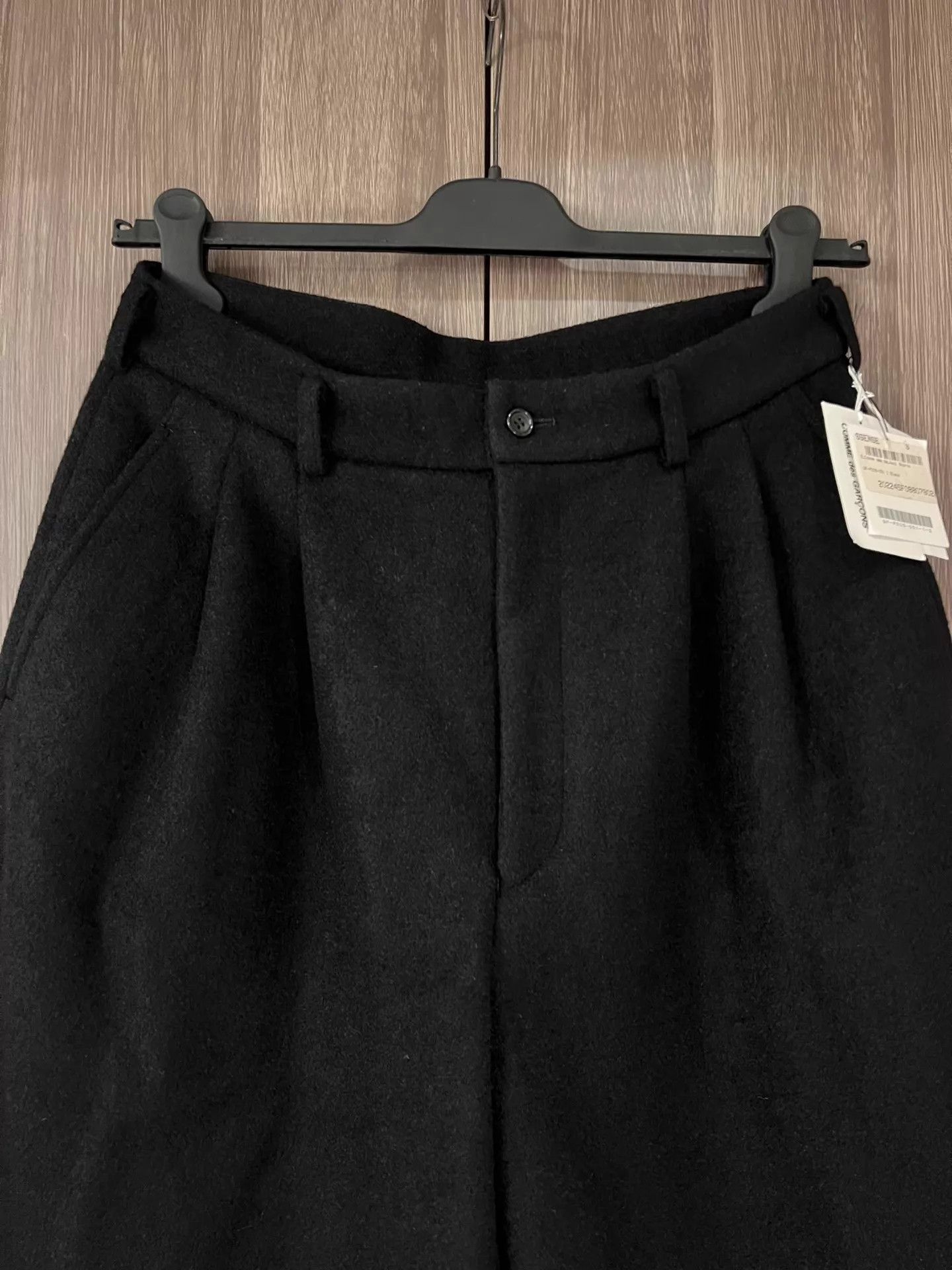 Comme des Garcons Women's CDG 2020 Wool Tweed Pleated Loose Shorts S Size US 29 - 2 Thumbnail