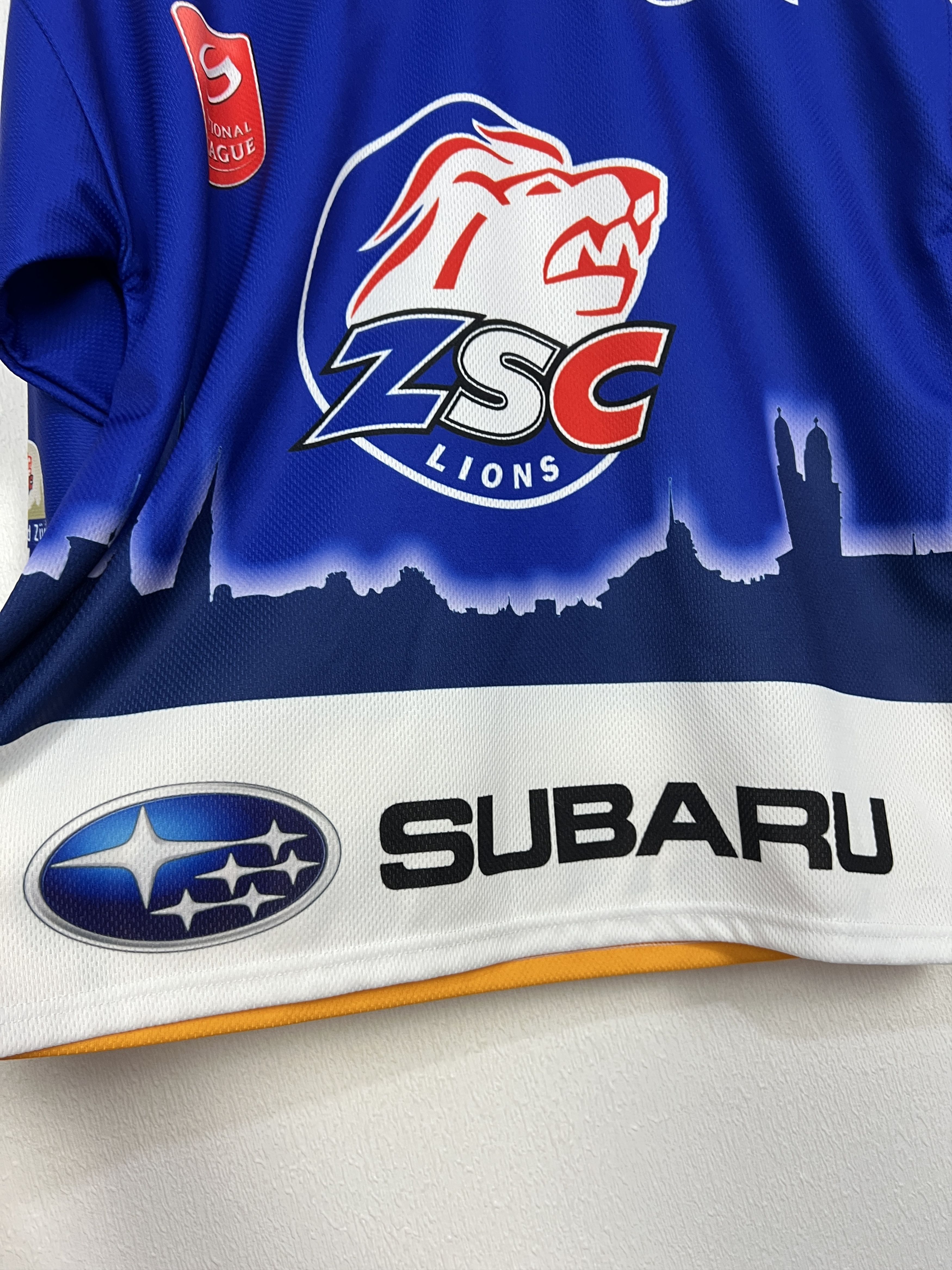 Nike Vintage ZSC Lions Hockey Jersey Switzerland Trikot Shirt Size US S / EU 44-46 / 1 - 4 Thumbnail