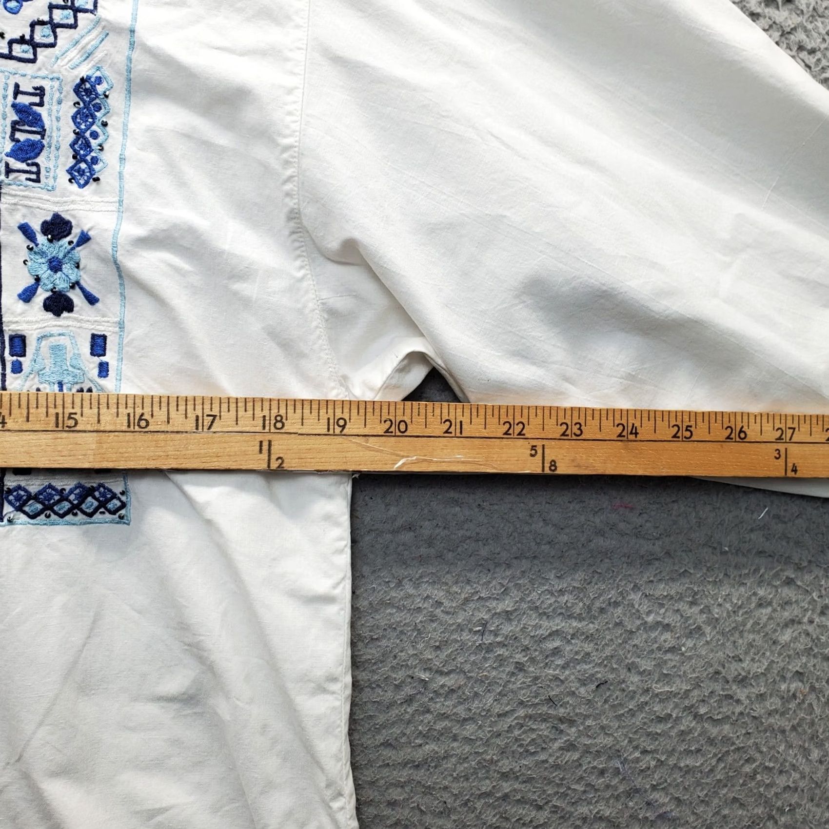 Vintage Forenza Shirt Womens S White Embroidered Beaded Long Sleeve Collared Button-Up Size S / US 4 / IT 40 - 3 Thumbnail