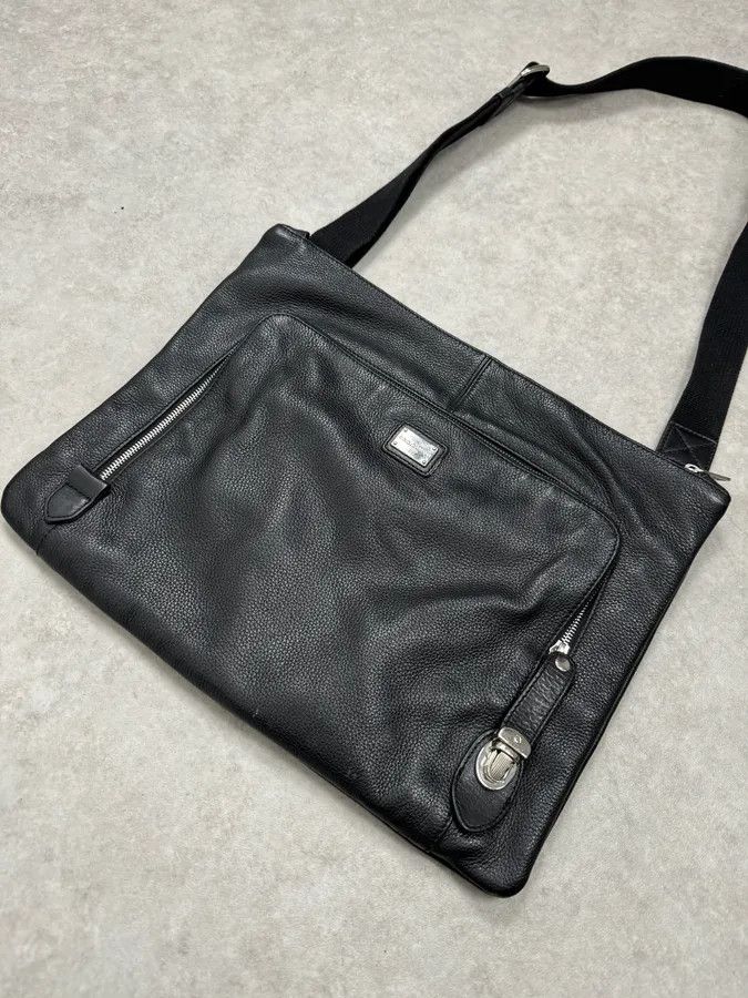 Dolce & Gabbana 2000s Dolce & Gabbana Black Leather Shoulder Bag Size ONE SIZE - 3 Thumbnail