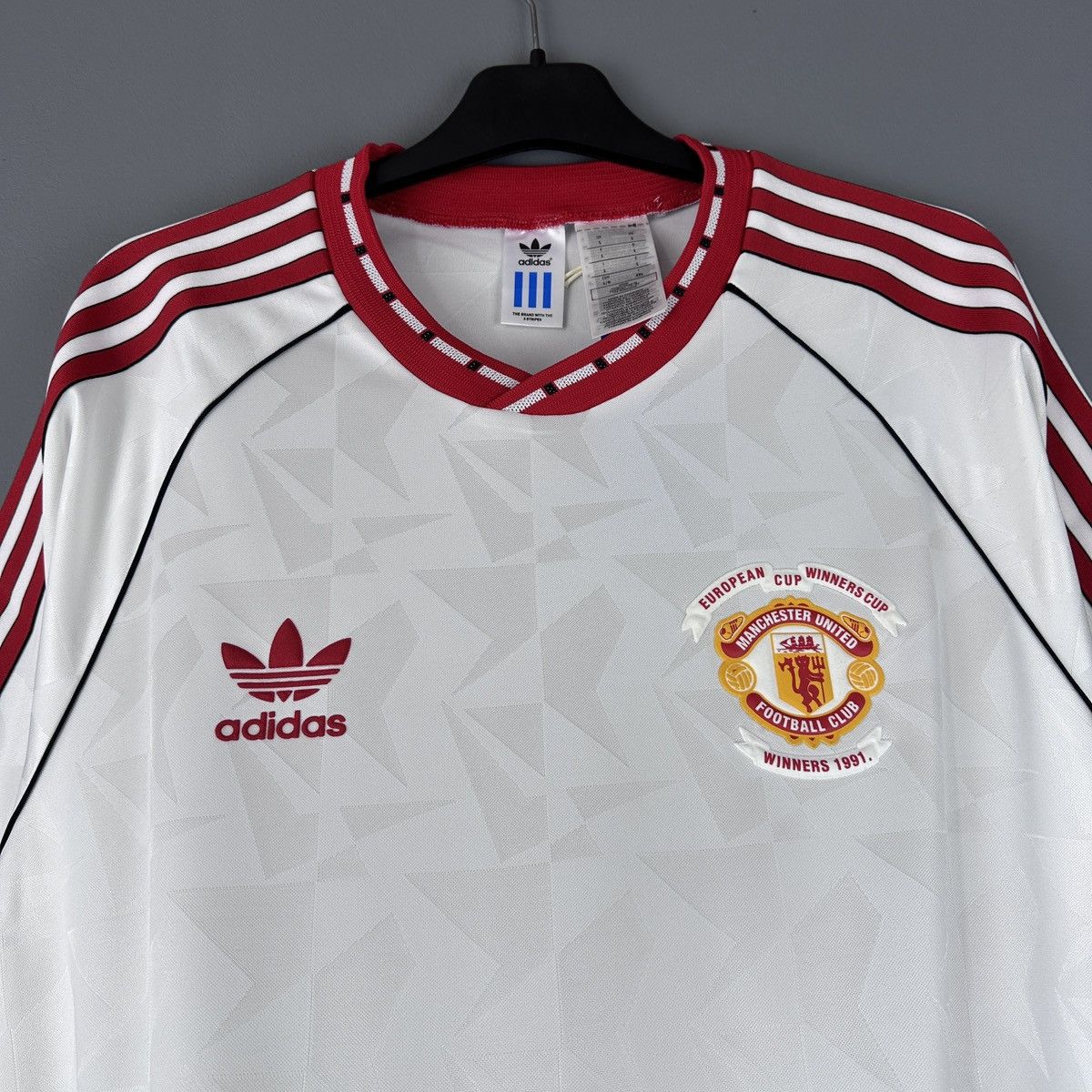 Adidas Adidas x Manchester United European Cup Winners 1991 Jersey Size US L / EU 52-54 / 3 - 3 Thumbnail