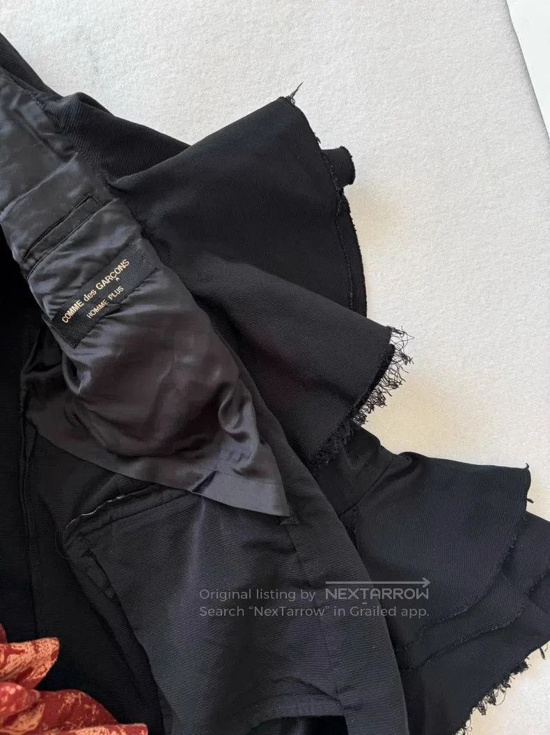 Comme des Garcons Comme des Garcons Ruffled Long Trench Coat. Size US S / EU 44-46 / 1 - 4 Thumbnail