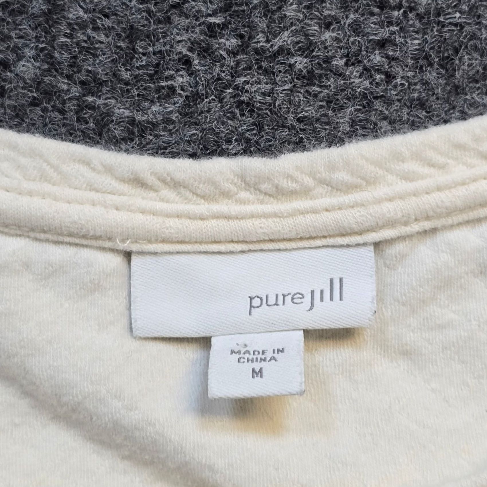 J. Jill J. Jill Shirt Women Medium White Texture Embossed Pocket Long Sleeve Basic Casual Size M / US 6-8 / IT 42-44 - 4 Thumbnail