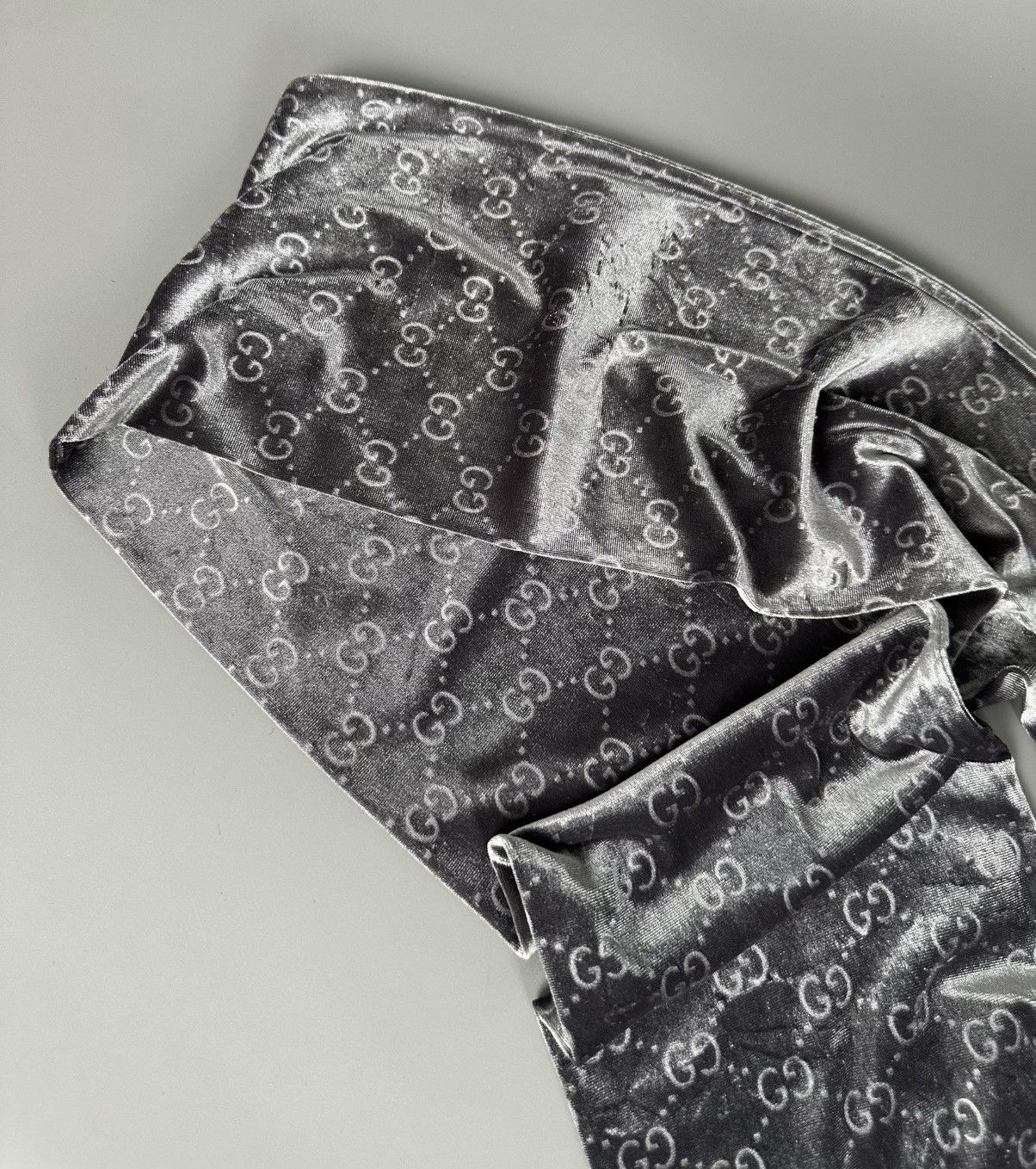 Gucci × Tom Ford Gucci - Tom Ford 1997 - GG Monogram Reflective Silver Velvet Size ONE SIZE - 3 Thumbnail