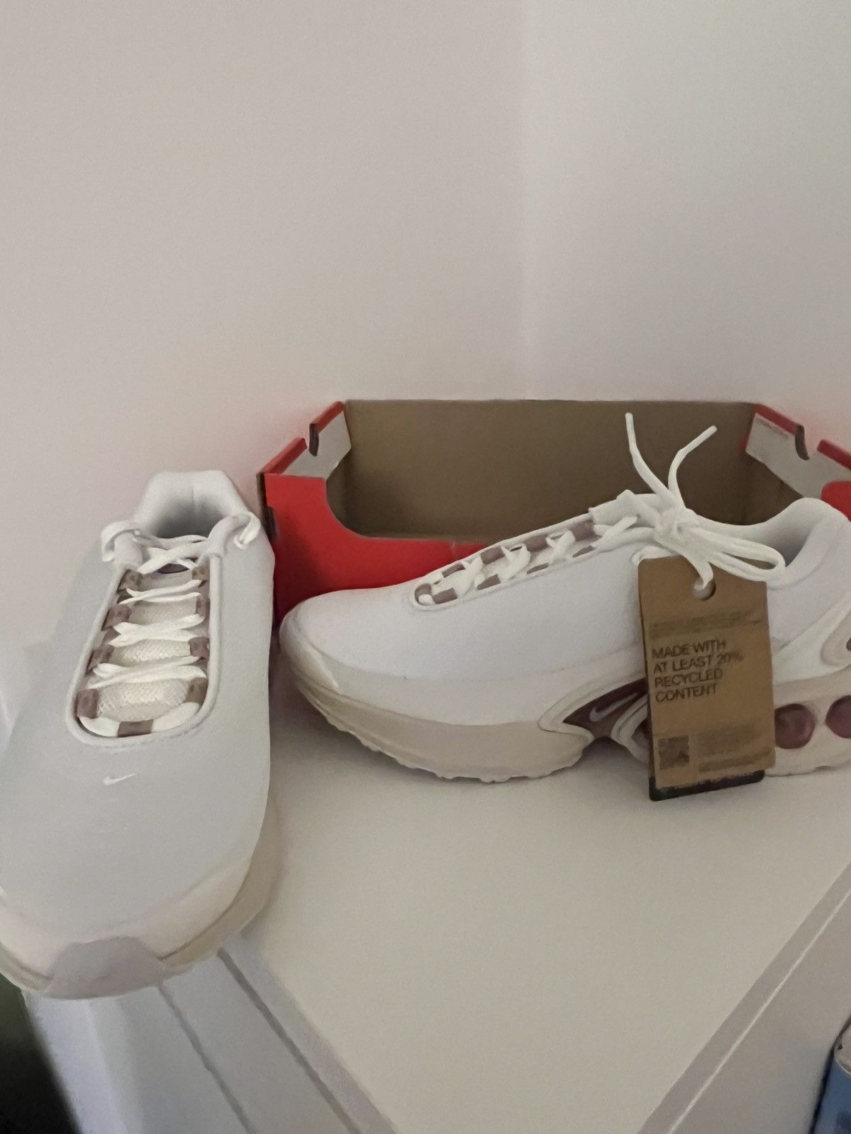 Nike Nike air max white DNs Size US 7.5 / EU 40-41 - 4 Thumbnail