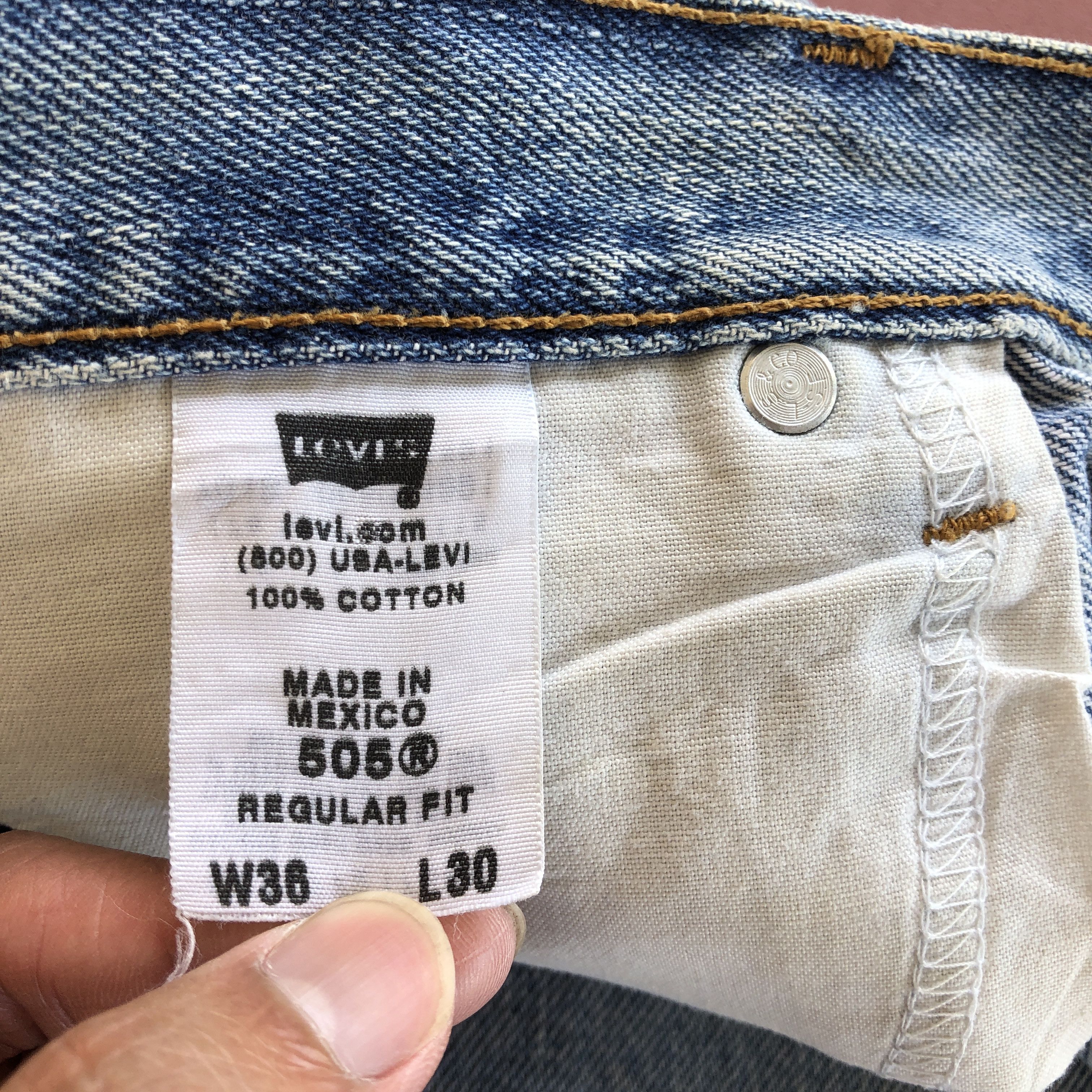 Levi's Vintage Levis Dirty Jeans Levi's 505 Faded Light Wash Denim Size US 34 / EU 50 - 9 Thumbnail