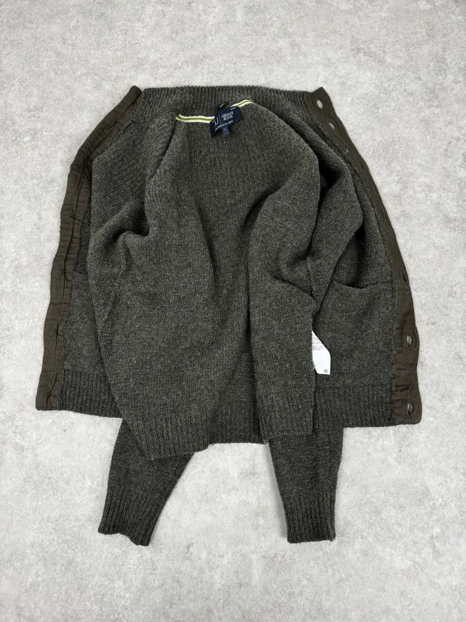 Armani 2010s Armani Khaki Green Wool Buttoned Sweater Size US S / EU 44-46 / 1 - 7 Thumbnail