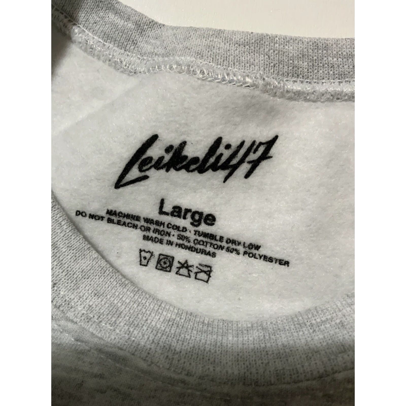 Vintage VINTAGE Leikeli47 Shape Up Concept Album Trilogy Hip Hop Official Merch Sweatshirt Sz. L Gray Pullover Mens L Size US L / EU 52-54 / 3 - 6 Thumbnail