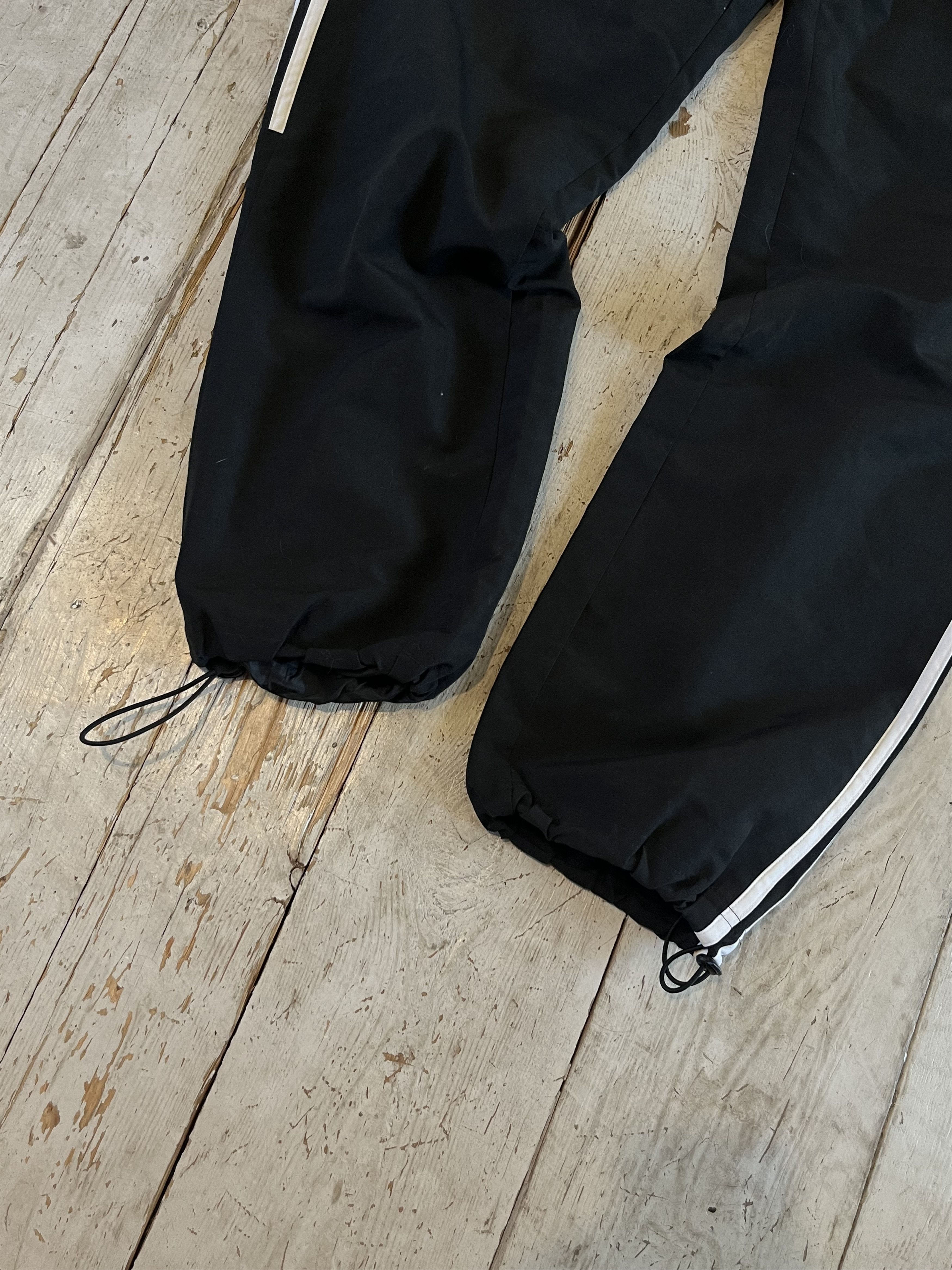 Adidas × Vintage ♻️ y2k Adidas Parachute Nylon Baggy Track Pants ♻️ Size US 34 / EU 50 - 4 Thumbnail